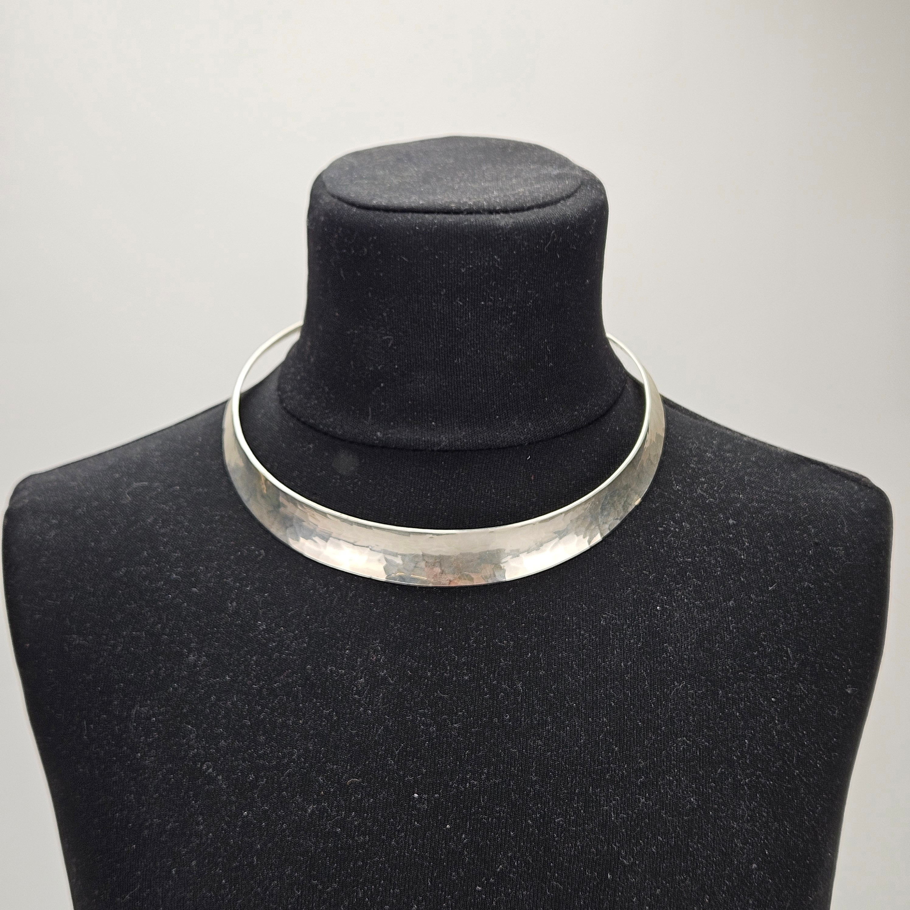 HALSRING, silver, Stigbert, Atelje Waldemar Jonsson, Skara 1973.