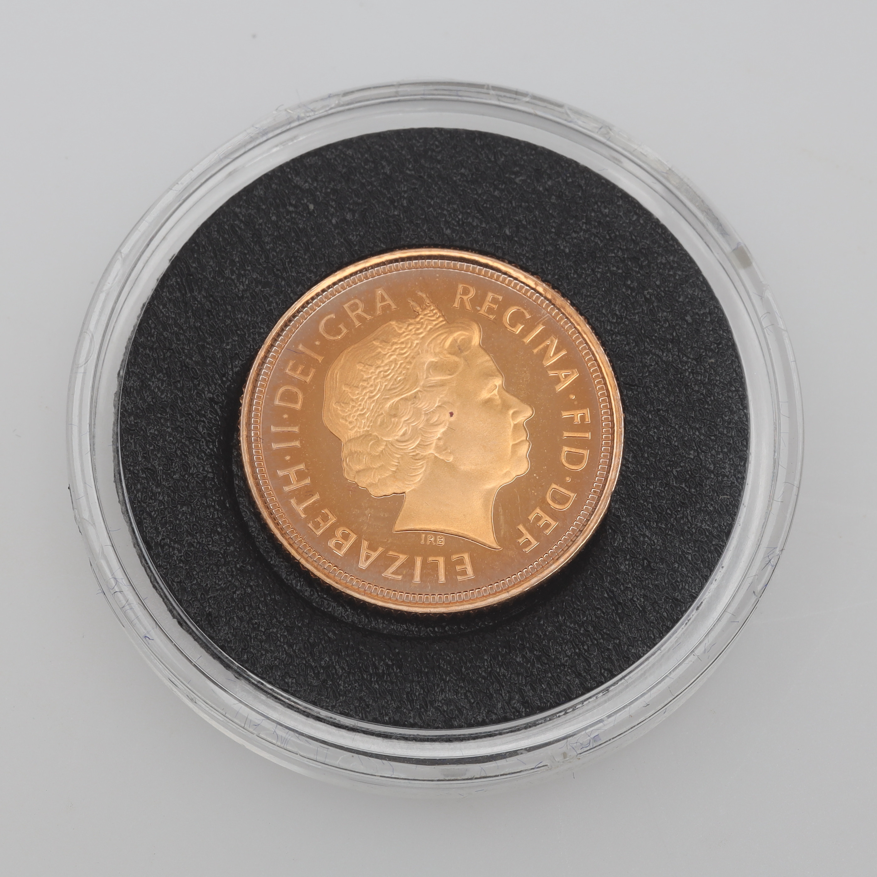 GULDMYNT ½ Sovereign 2007 22K guld vikt ca 3,9 gram.