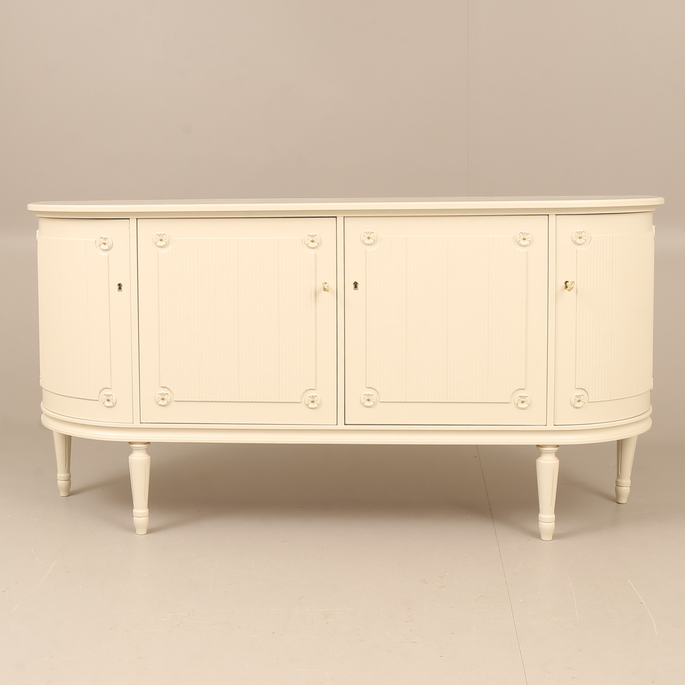 SIDEBOARD, gustaviansk stil, 1900-talets andra hälft.