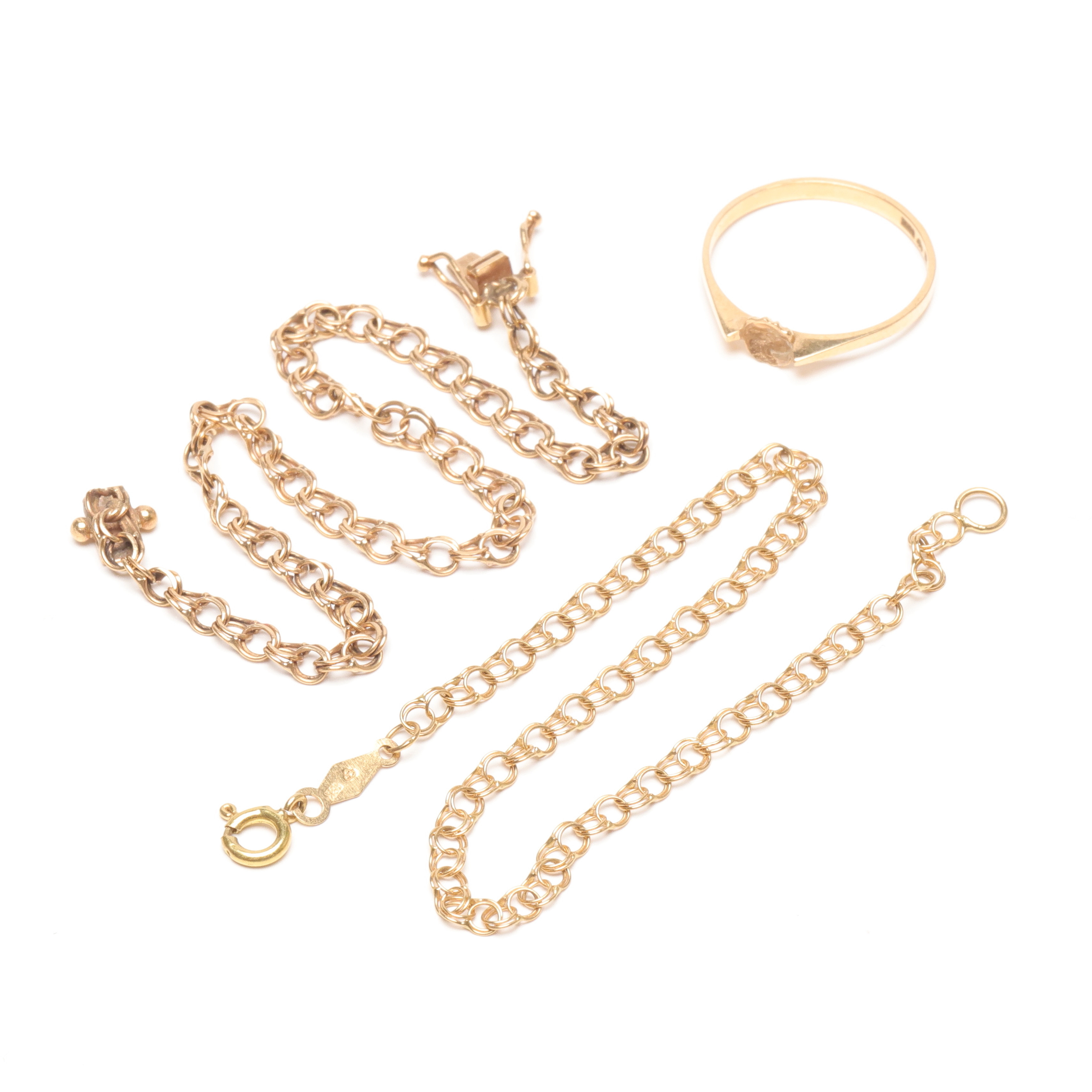 ARMBAND 2 st, ''bismarck'' samt RING 18k, 6,1 g.