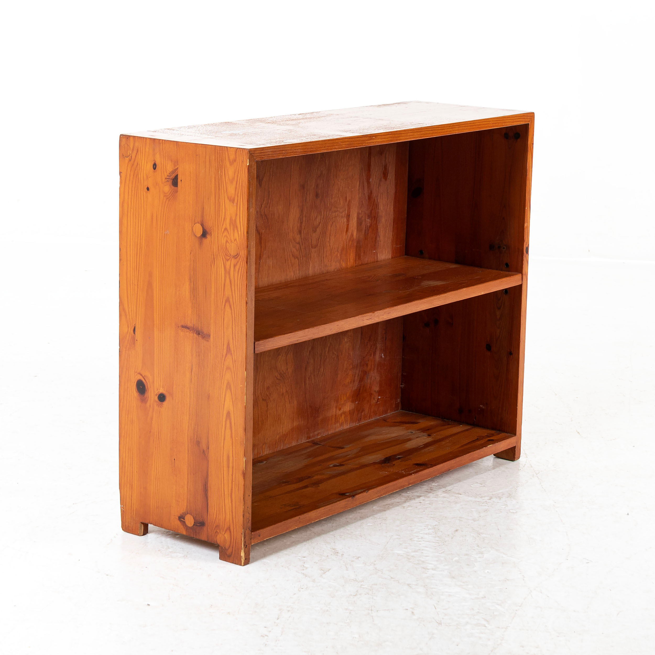 BOKHYLLA, furu, 1900-talets första hälft.