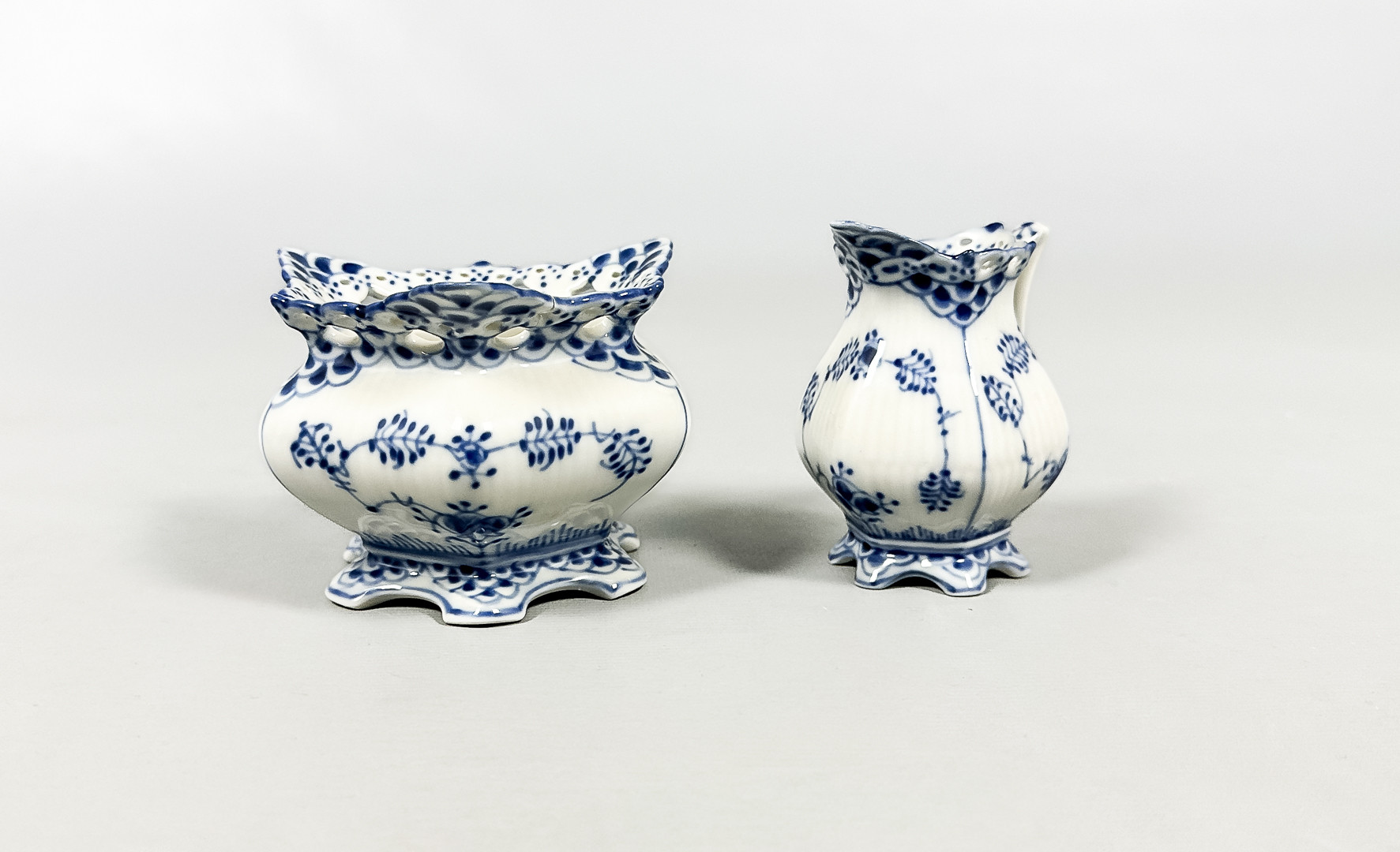 MUSSELMALET, socker & gräddkanna, helblond, Royal Copenhagen, Danmark.