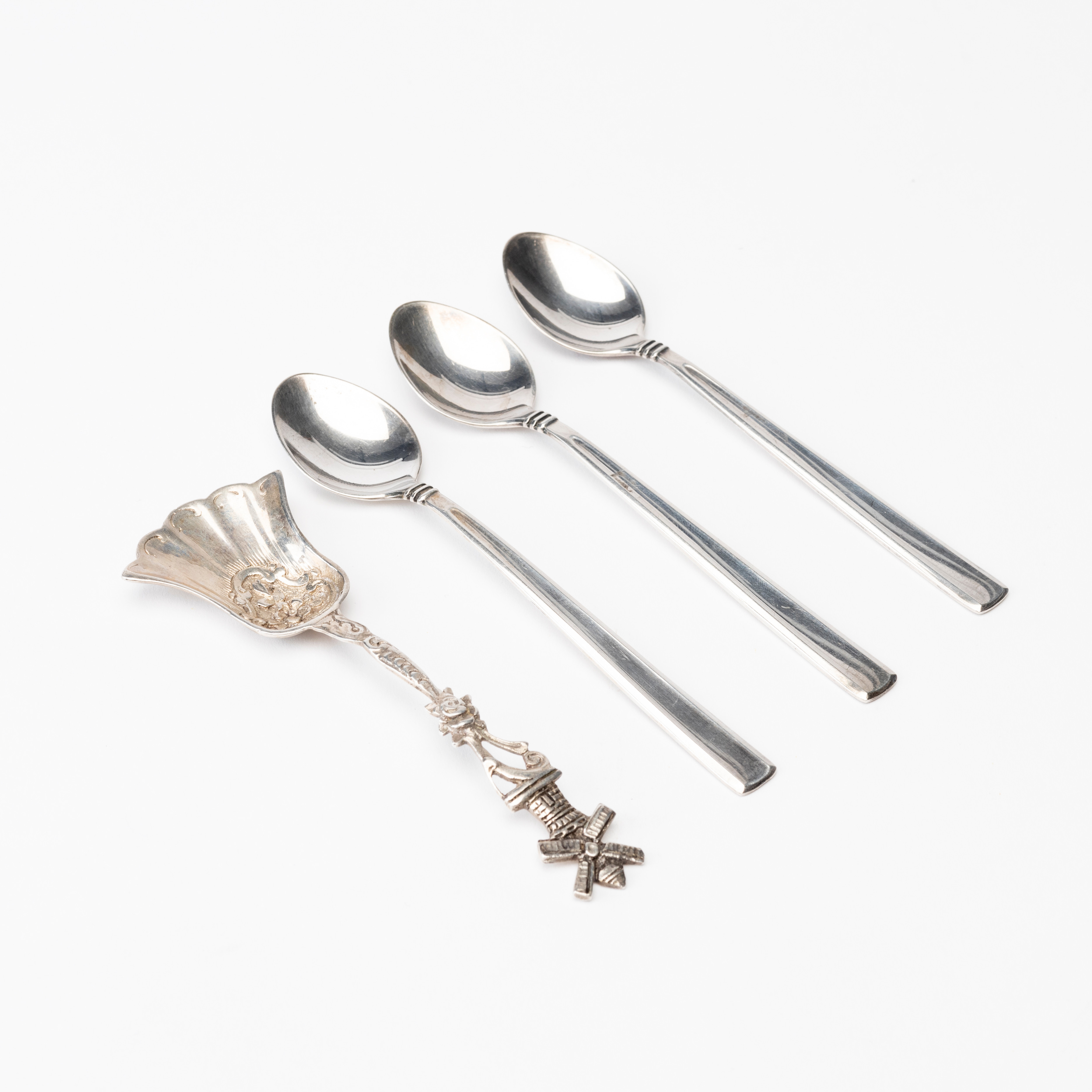 KAFFESKEDAR, 3 st samt SYLTSKED, MEMA, 1961-62 resp svenska importstämplar.