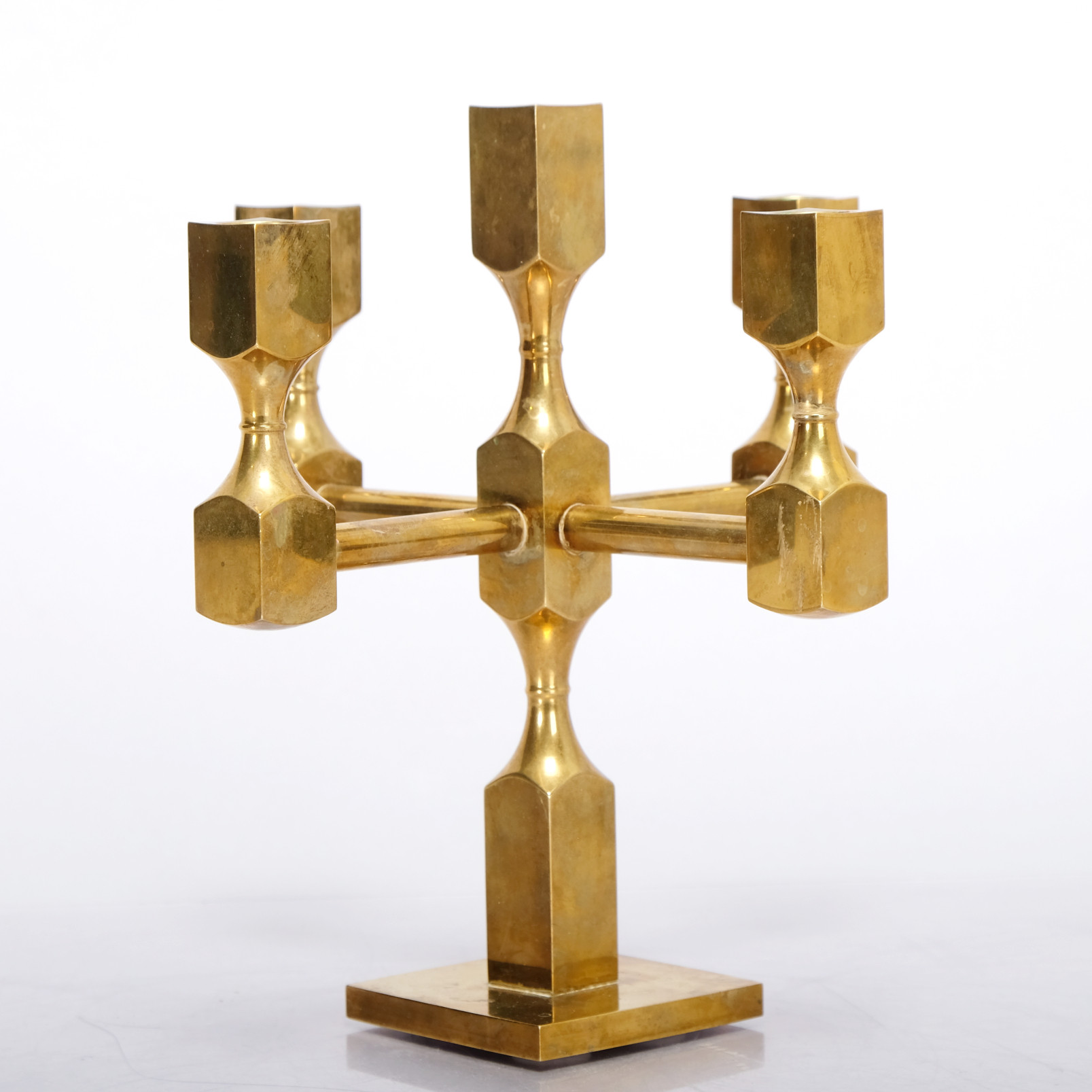 LJUSSTAKE, mässing, Modell 113, Metallslöjden Gusum, 1974.