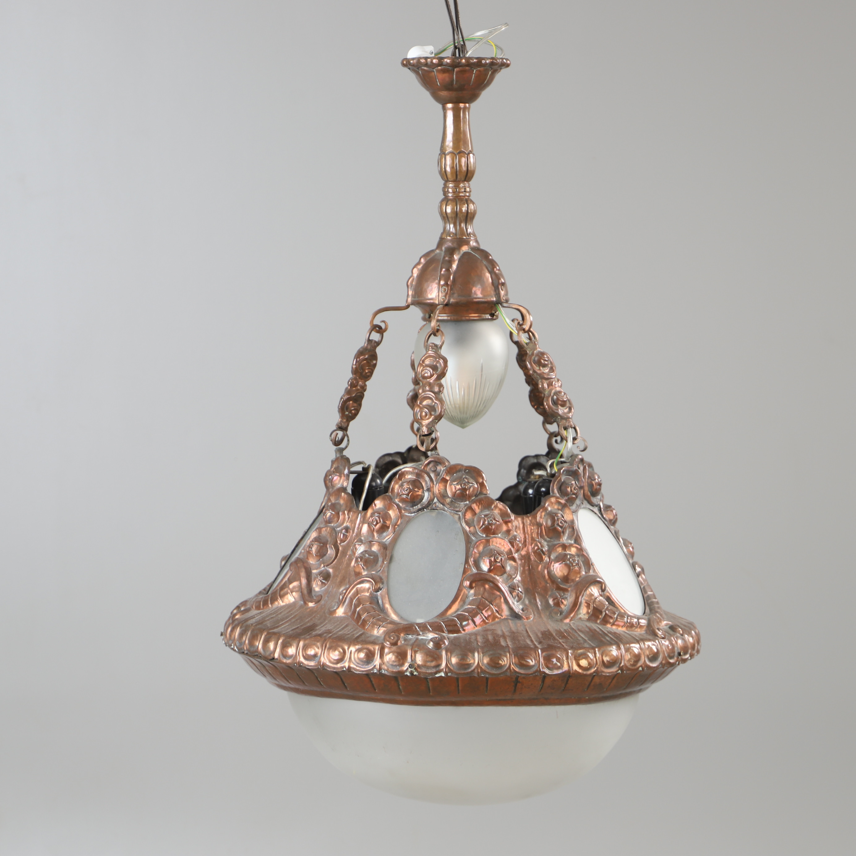 TAKLAMPA, "modell 5906", koppar och glas, Arvid Böhlmarks lampfabrik, jugend.