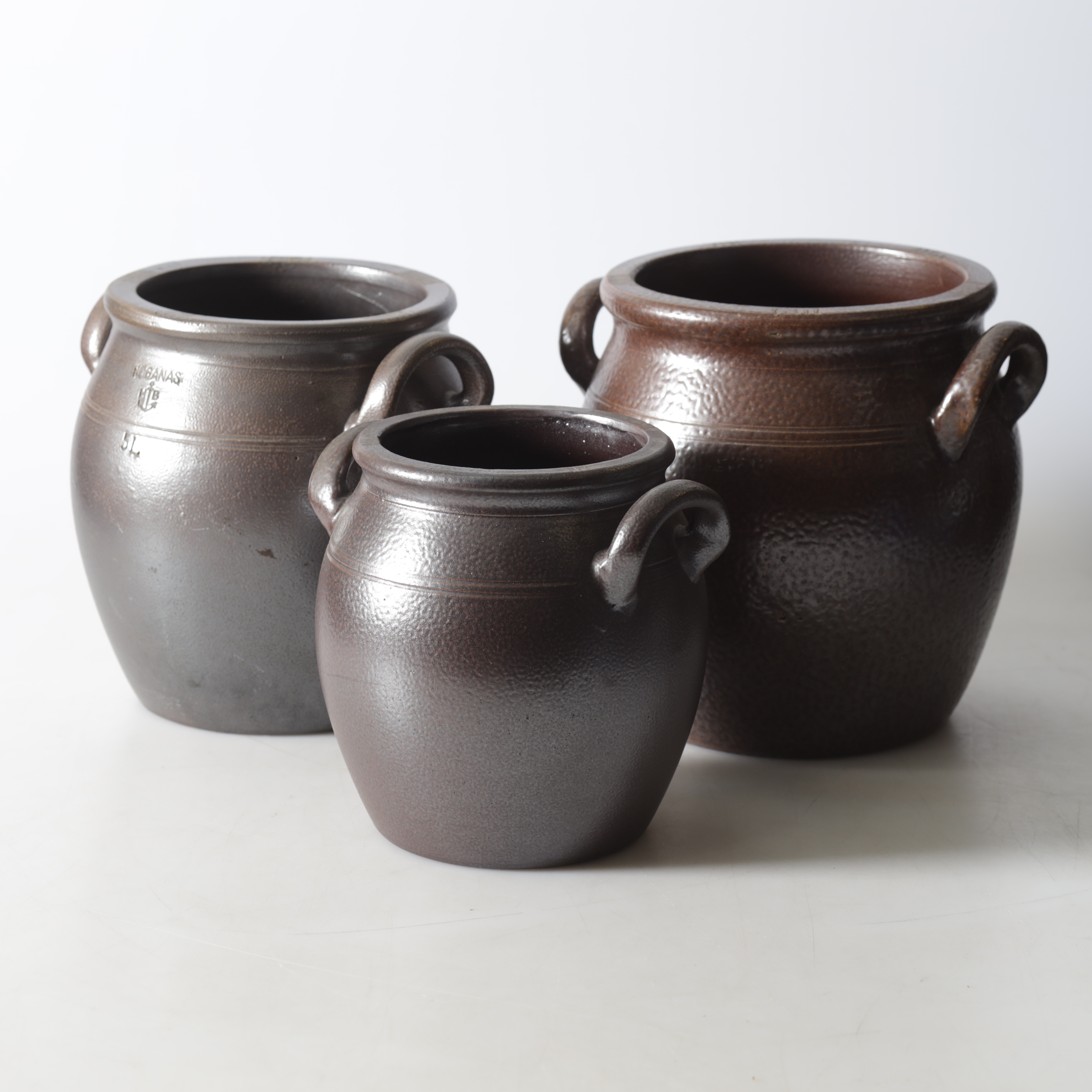 KRUS, 3 st, keramik, Höganäs, 1900-tal.