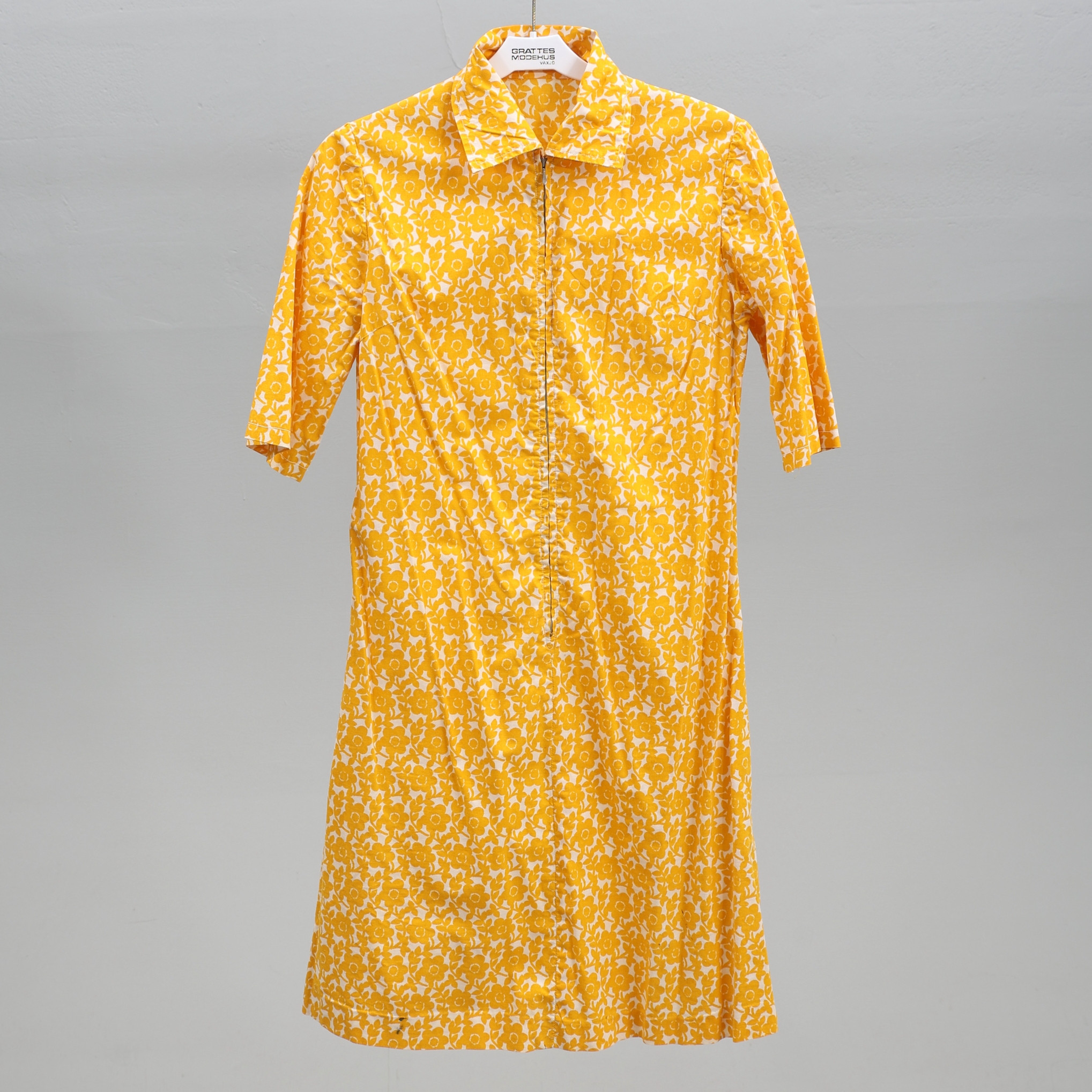 VINTAGE kläder. 5 delar.