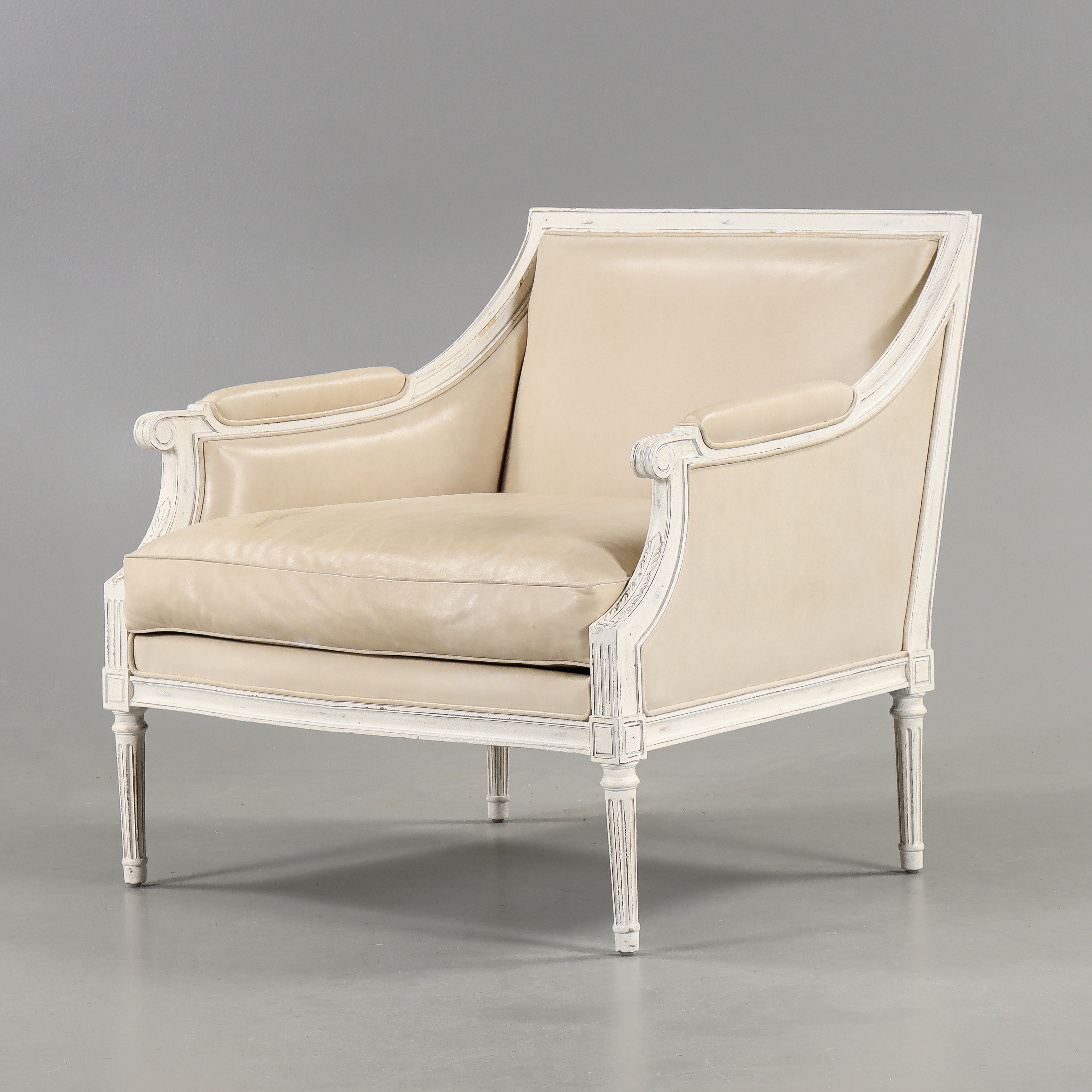 FÅTÖLJ Louis XVI-stil, Skinnklädsel, 2000-tal.