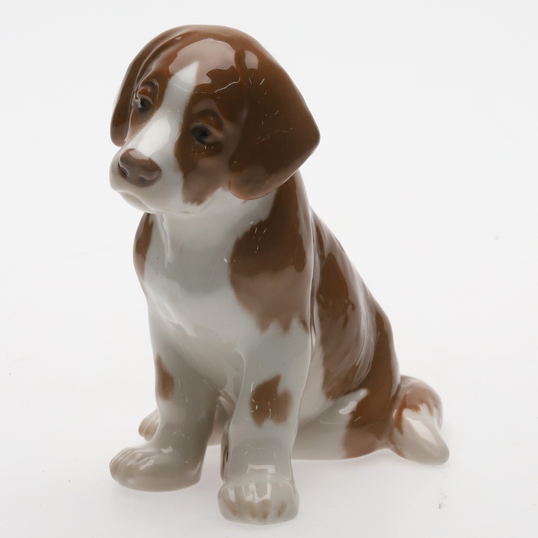FIGURIN, St Bernard hundvalp, porslin, Bing & Gröndahl, Danmark.