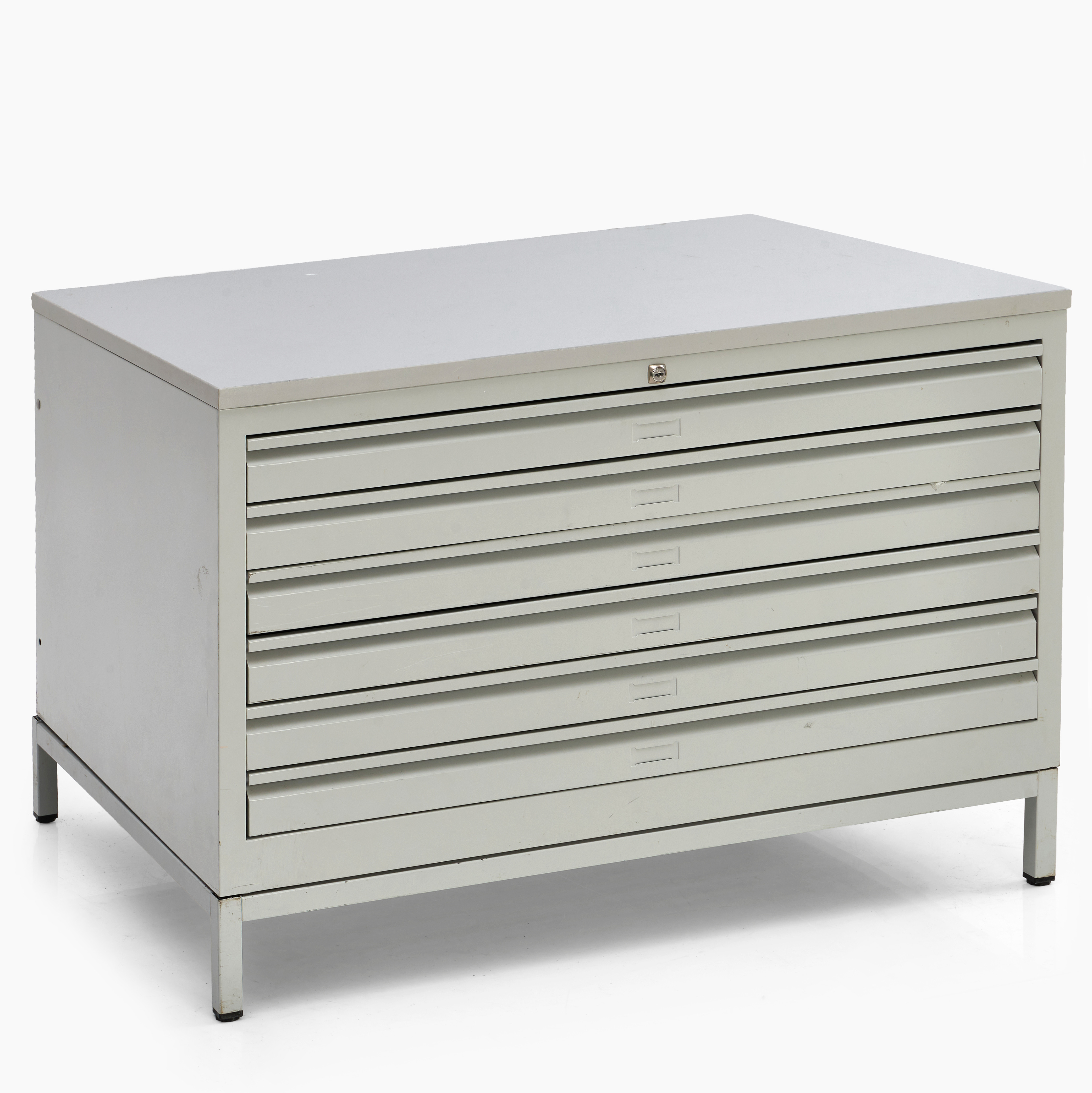 GRAFIKHURTS, metall, med benställning, samtida.