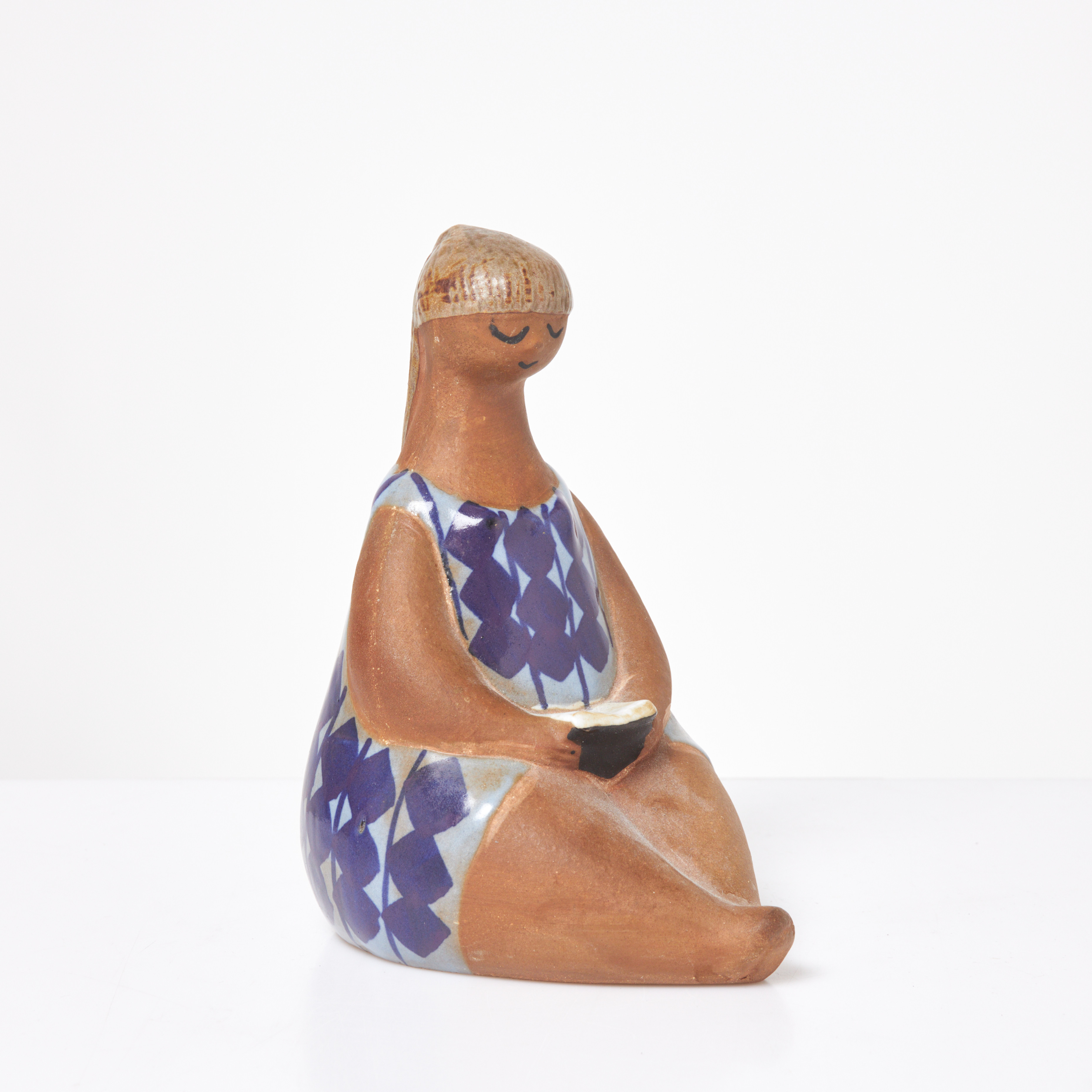 LISA LARSON. "Amalia", figurin, Gustavsberg, ur serien ABC-Flickorna, glaserat stengods, signerad.