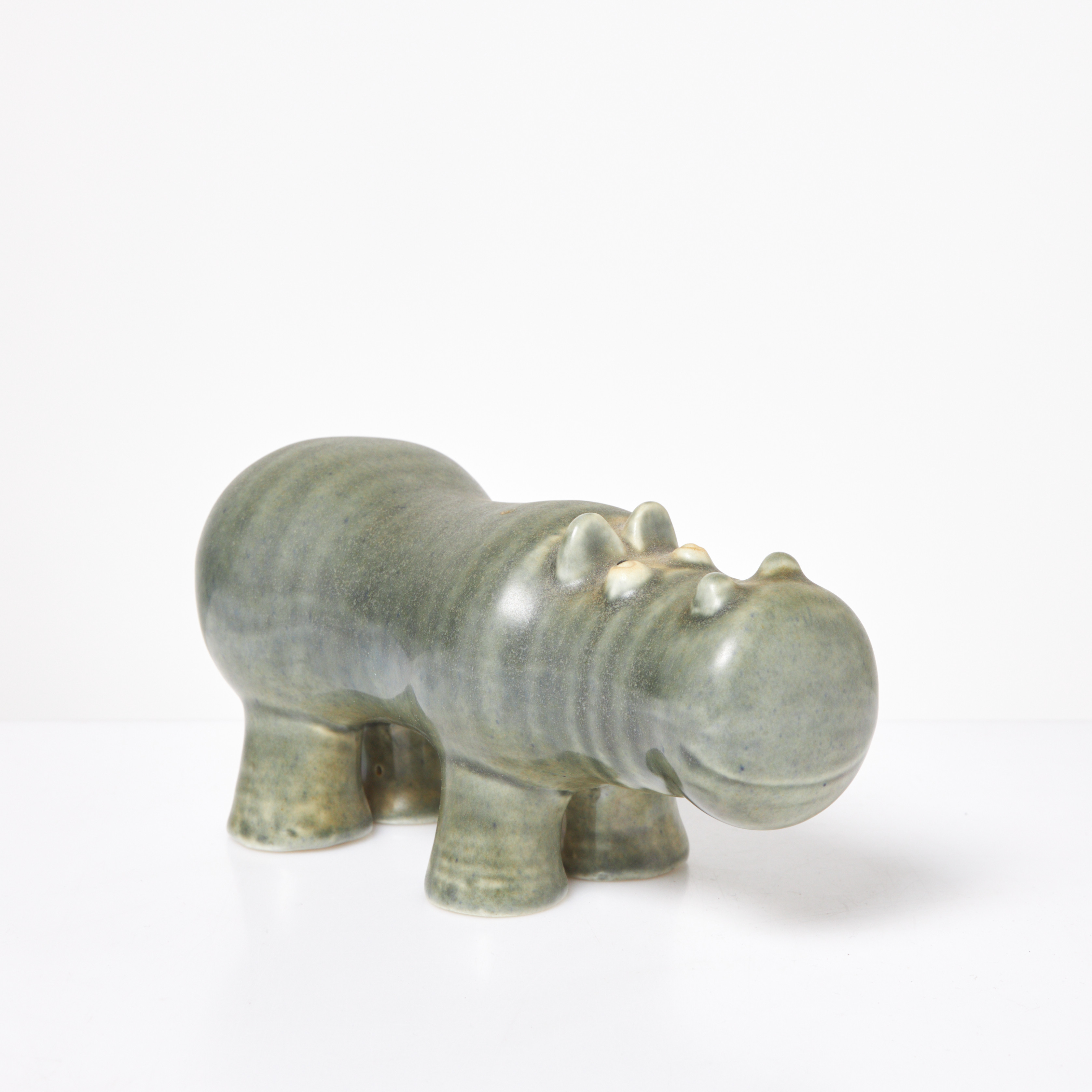 LISA LARSON. "Flodhäst", ur serien "Stora Zoo", Gustavsberg.