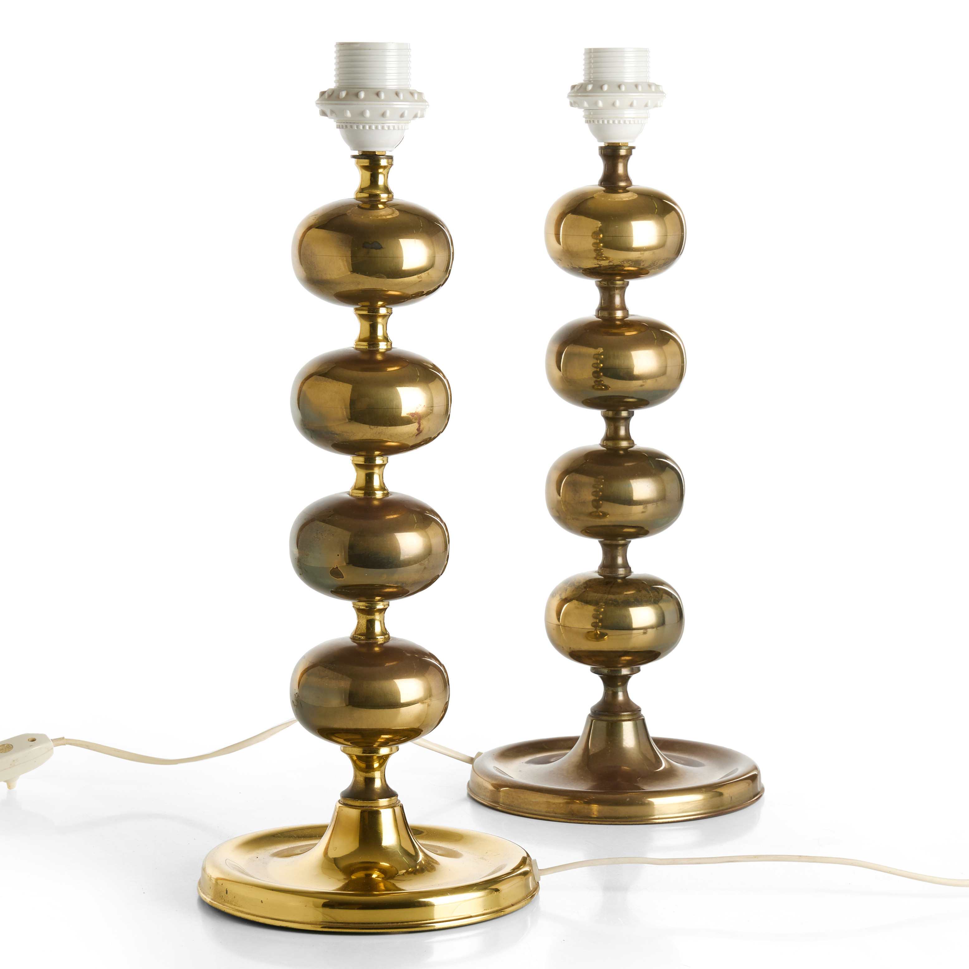 BORDSLAMPOR, ett par, GMA "705", mässing, 1900-talets andra hälft.