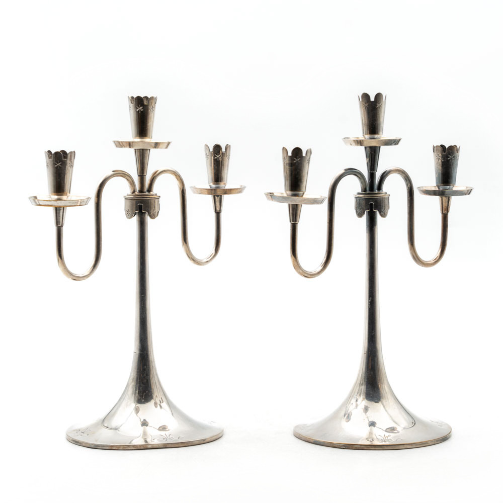Kandelabrar, ett par, nysilver, gustaviansk stil.