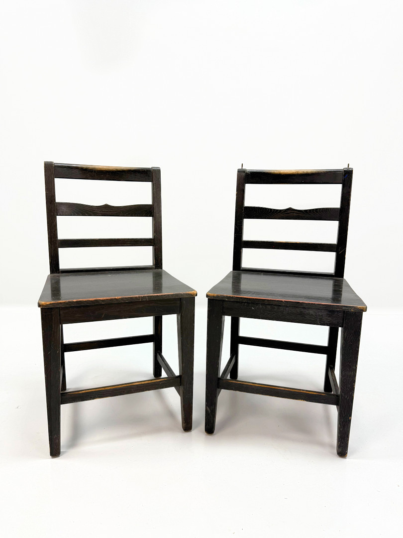 STOLAR paret, trä, betsat i grön ton, 1900 tal.