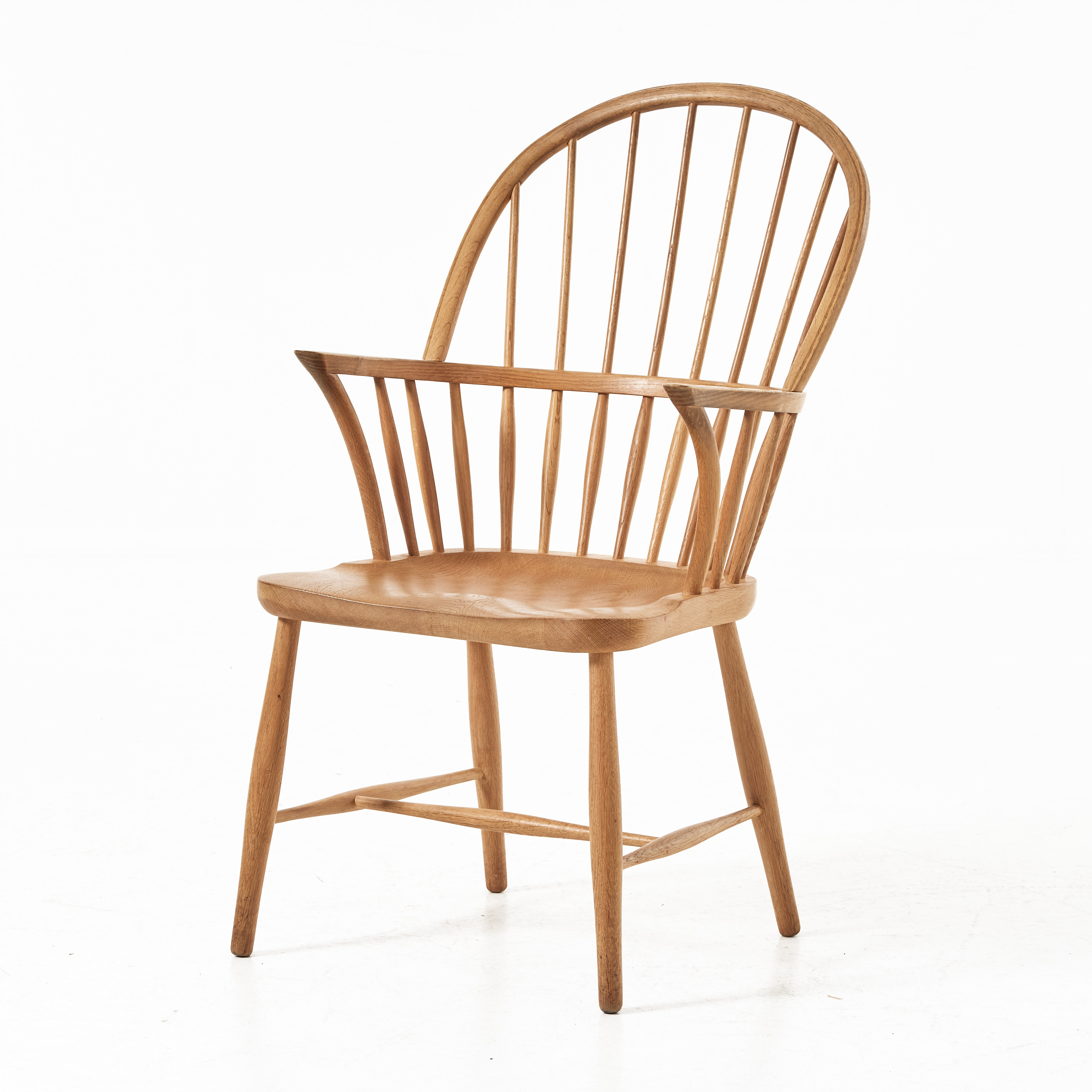 FRITS HENNINGSEN (1889-1965). Fåtölj ”Windsor” i massiv ek, Carl Hansen & Søn, modell CH18A, Danmark, 1900-talets mitt.