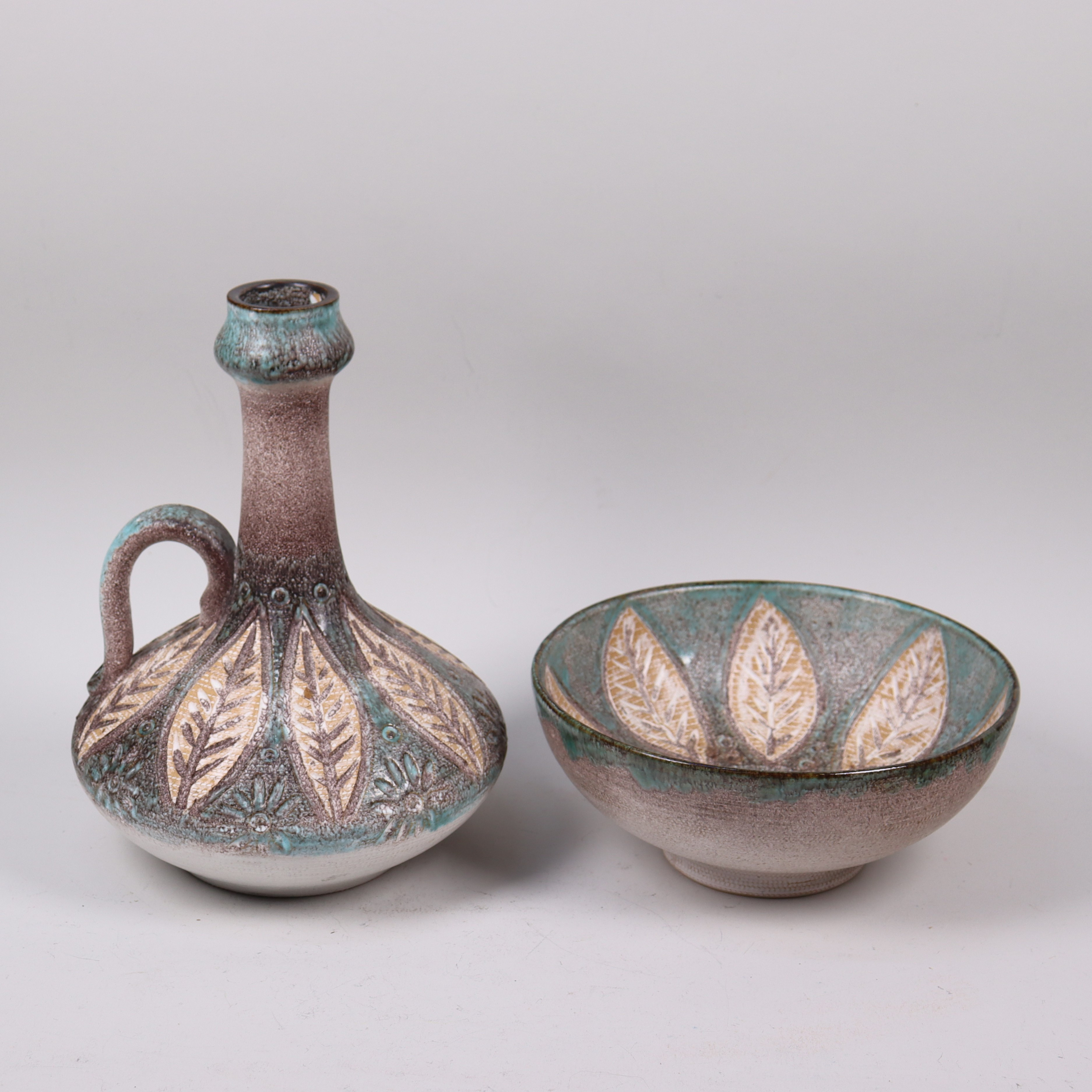 KERAMIK, Söholm, Bornholm, Danmark, hänkelvas och skål.