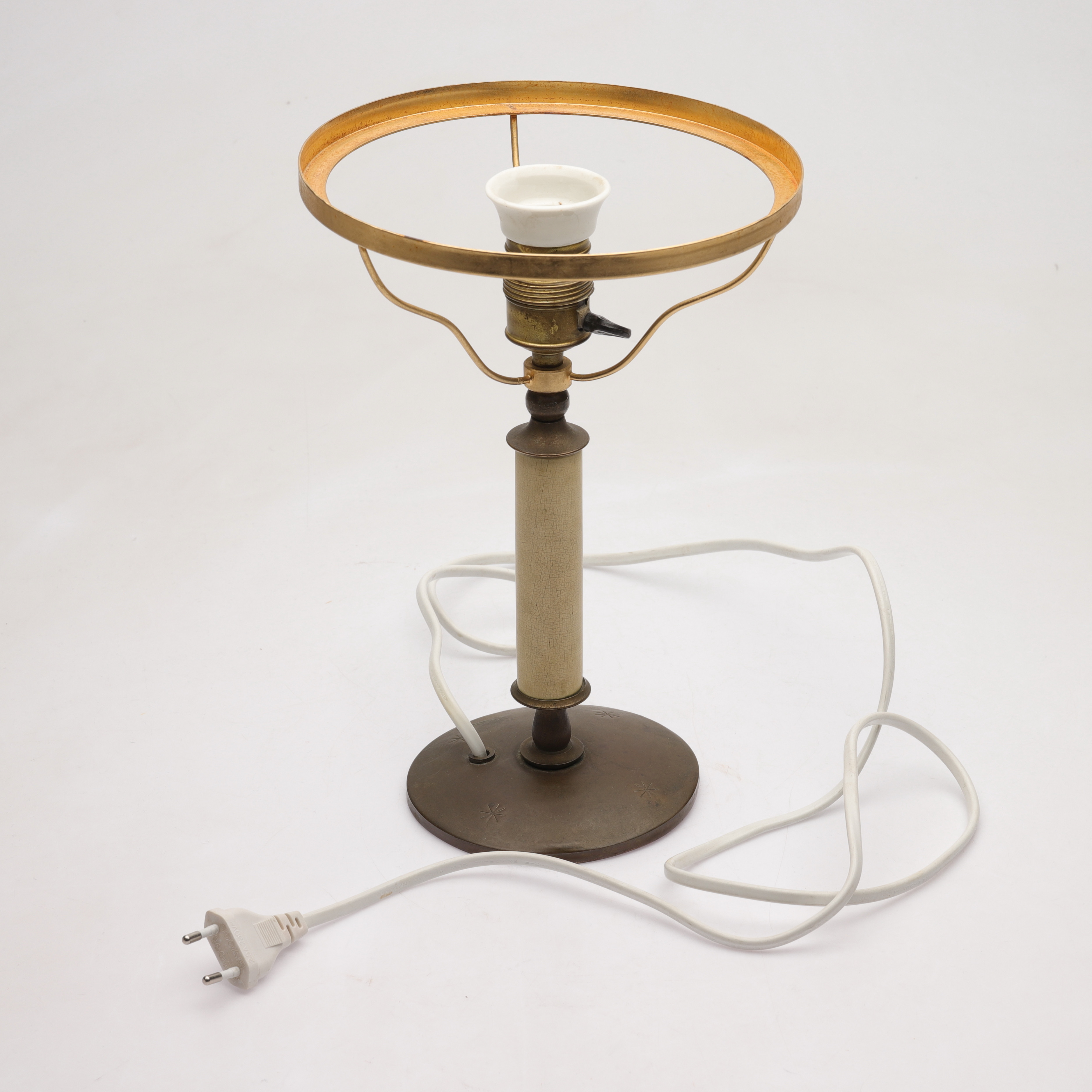 HARALD NOTINI. bordslampa, modell "6930", Arvid Böhlmarks Lampfabrik, Stockholm, 1920-30-tal.