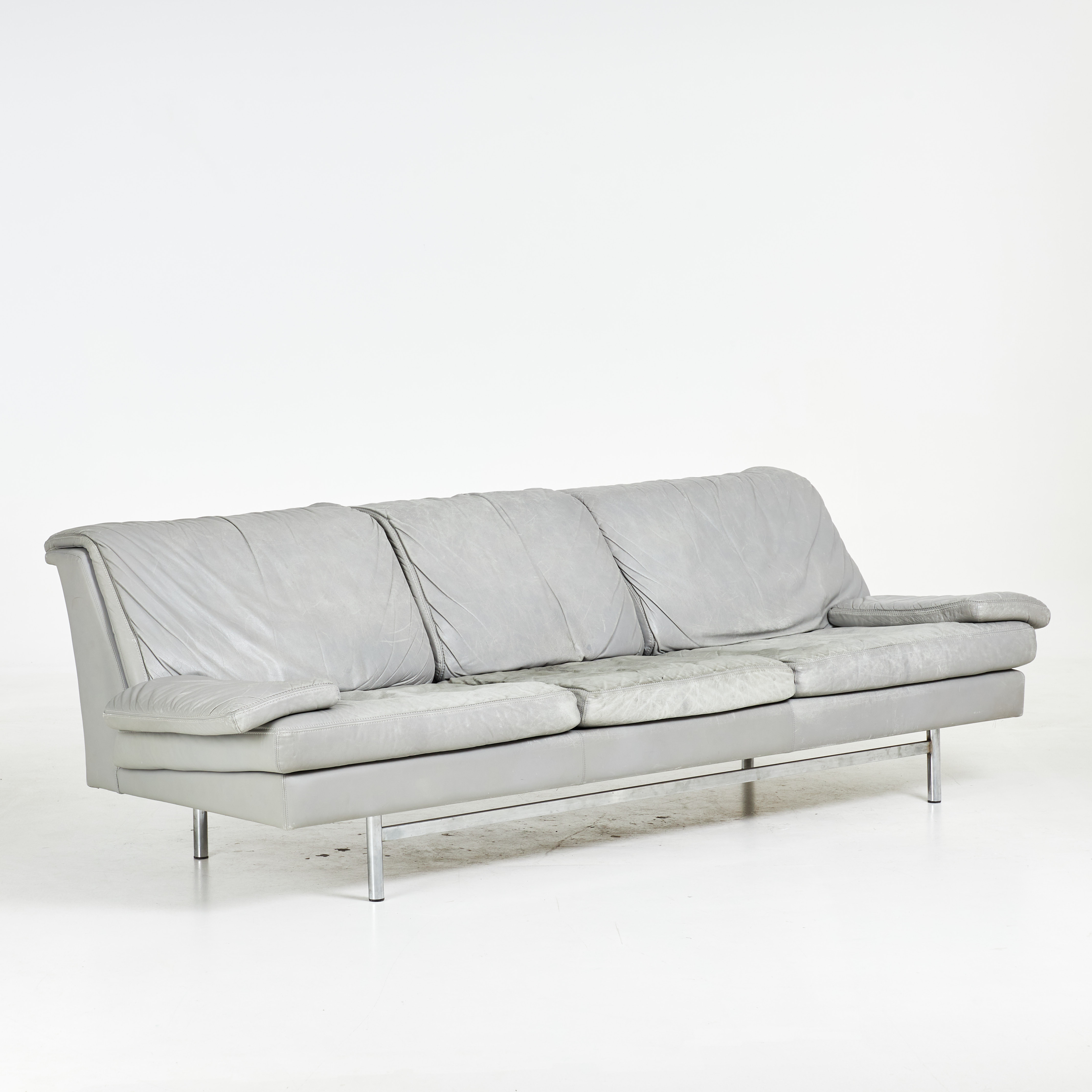 KENNETH BERGENBLAD. Soffa, "Blues", för DUX, klädd i skinn, formgiven 1983.