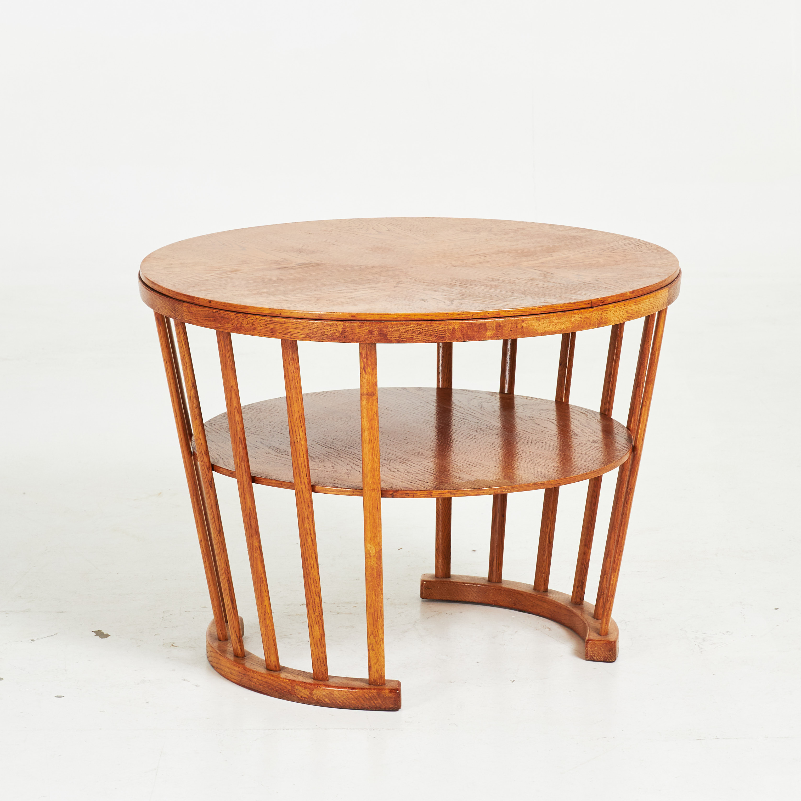 SOFFBORD. ca 1930/40-tal, ek, tillskriven Slagelse Möbelfabrik.