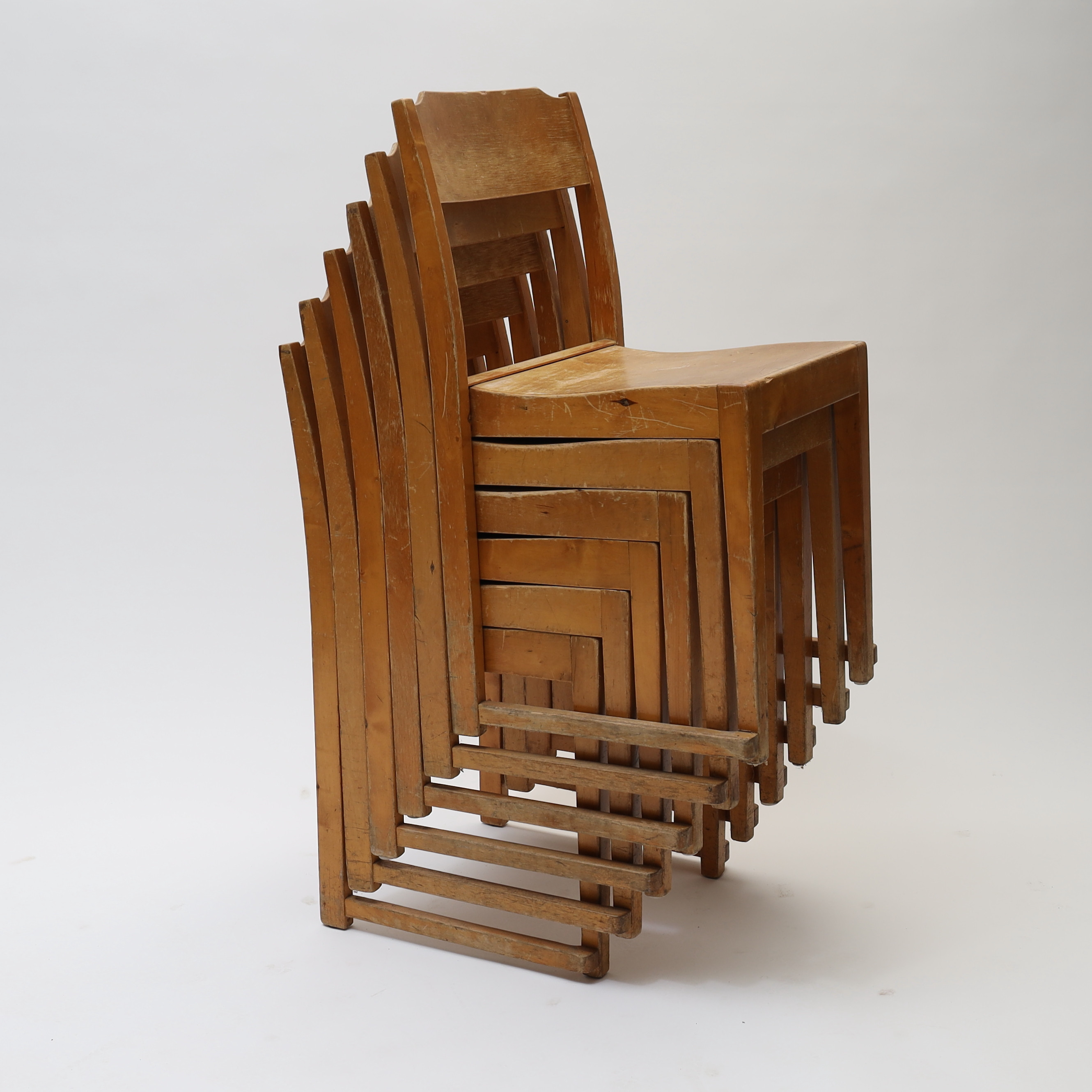 SVEN MARKELIUS. Stapelstolar "Orkesterstolen" 6 stycken, 1900-talets mitt.