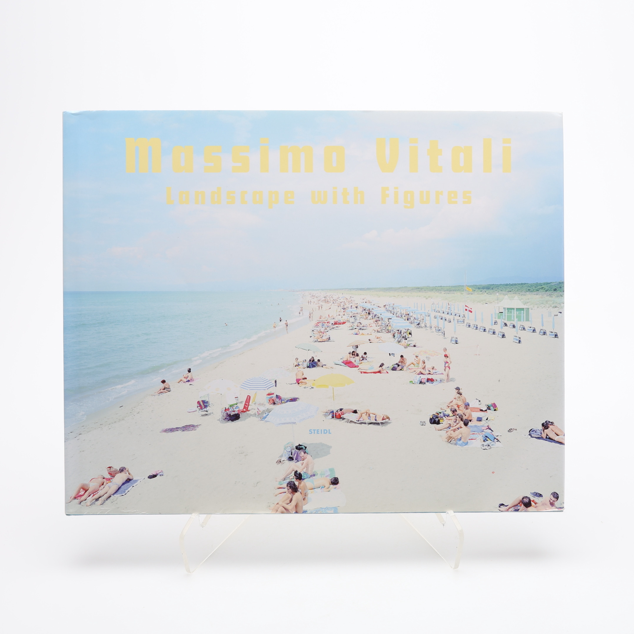 FOTO. DEN ITALIENSKE FOTOGRAFEN MASSIMO VITALIS "LANDSCAPE WITH FIGURES", 2010.