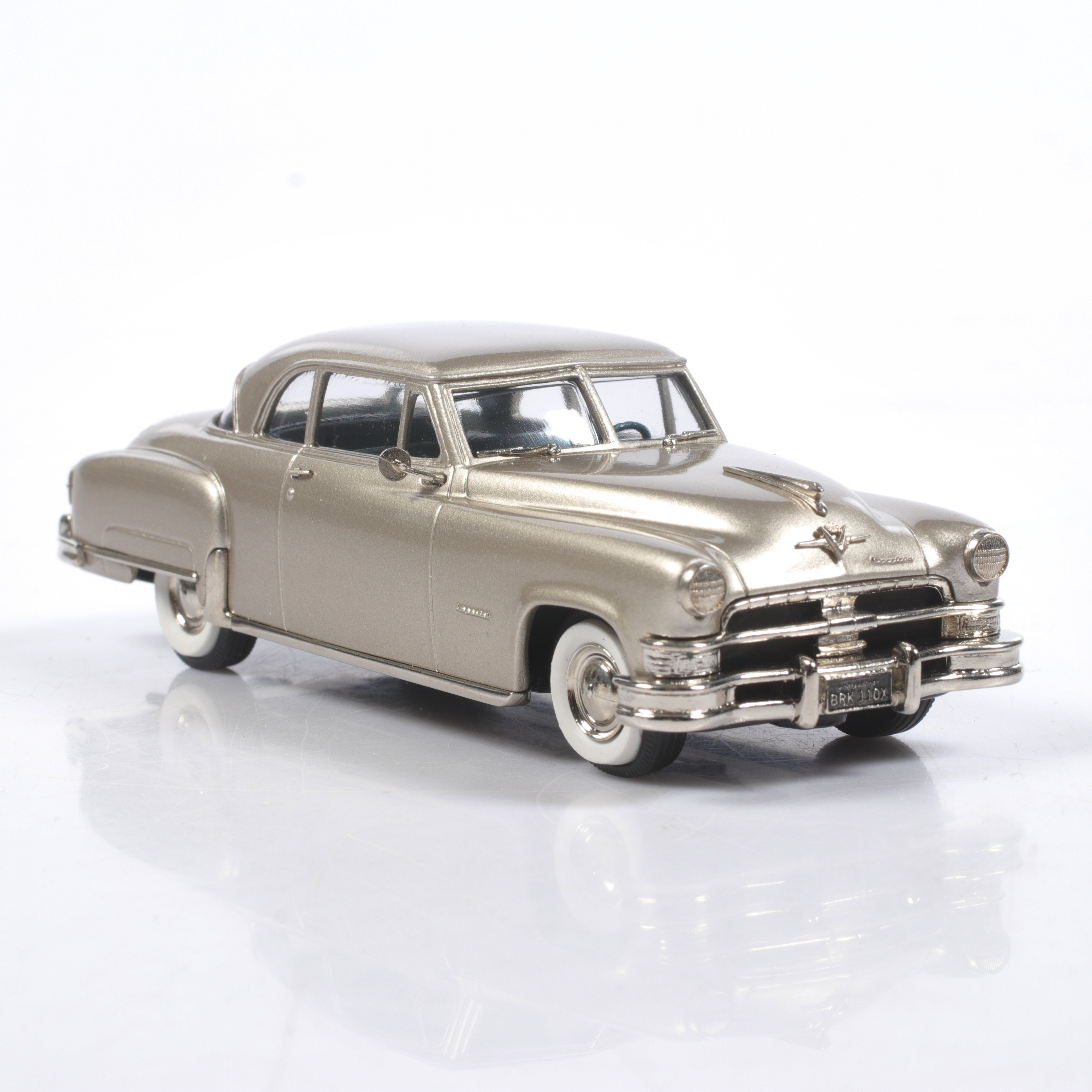 MODELLBIL, metall/resin, Chrysler Imperal Newport, 1952, "Anneversary Model", Brooklin Models, skala 1:43.