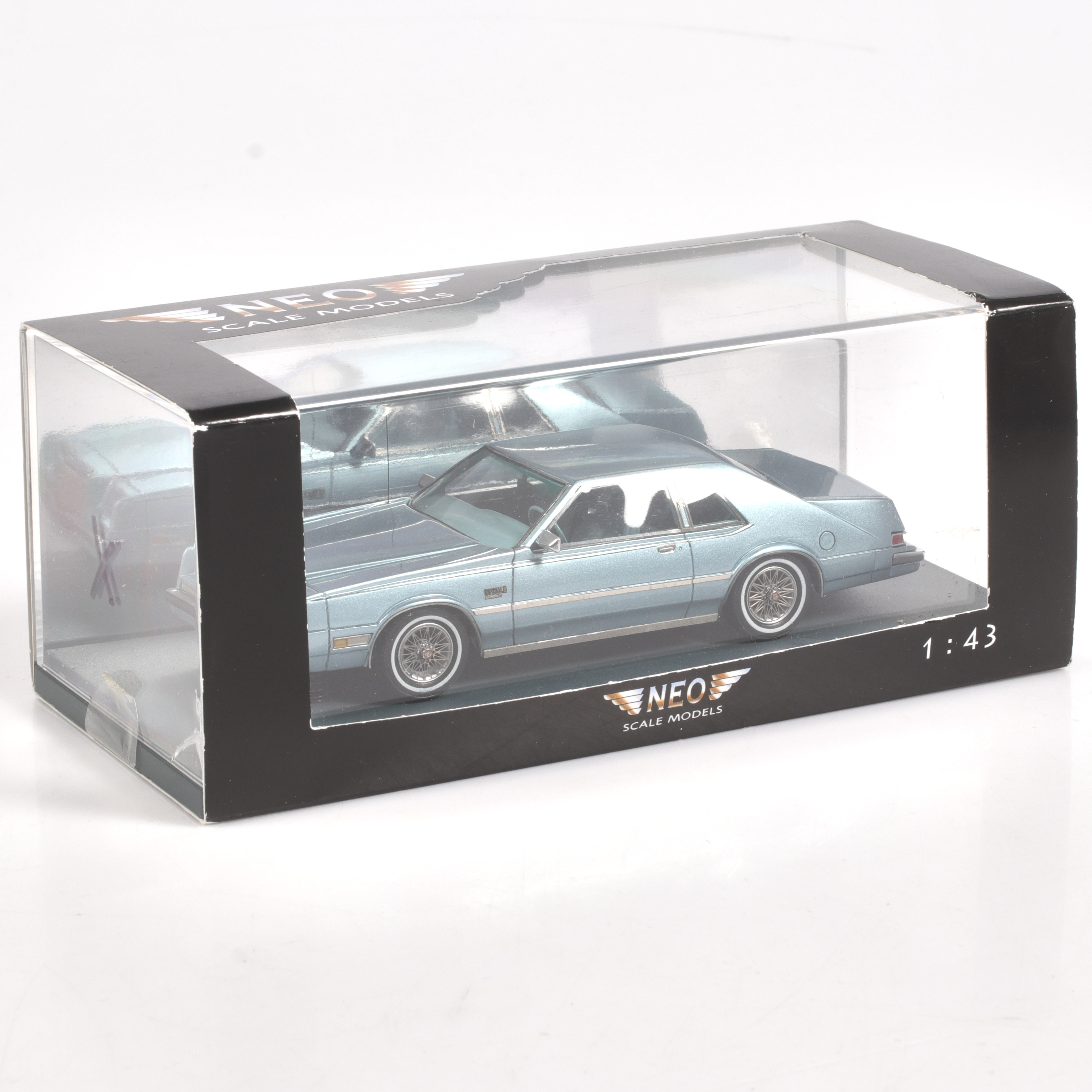 MODELLBIL, metall/resin, Chrysler Coupé, NEO Models, skala 1:43.