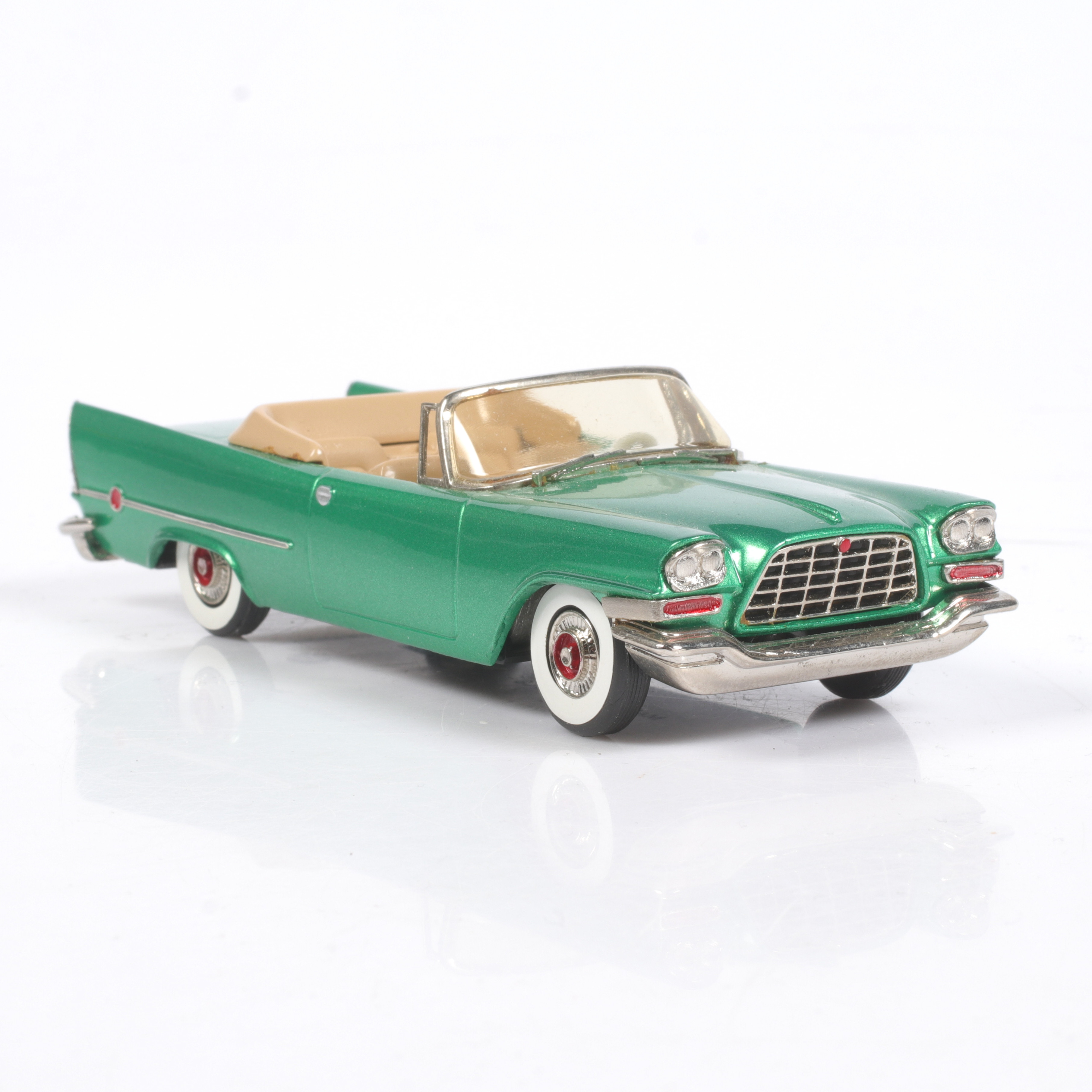 MODELLBIL, metall/resin, Chrysler 300C, 1957, S.M.T.S Models, skala 1:43.