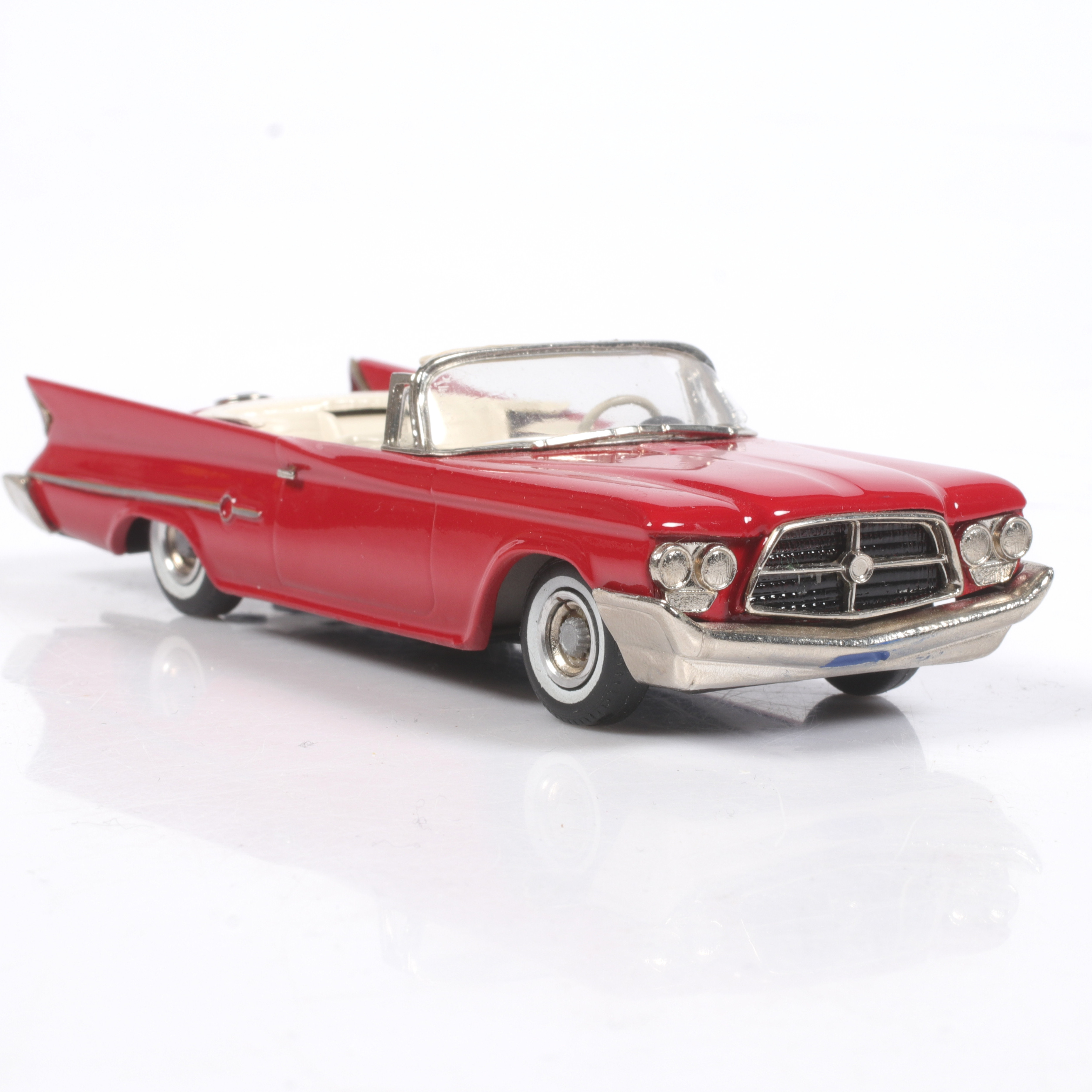MODELLBIL, metall/resin, Chrysler 300F Convertible, 1960, Western Models, skala 1:43.