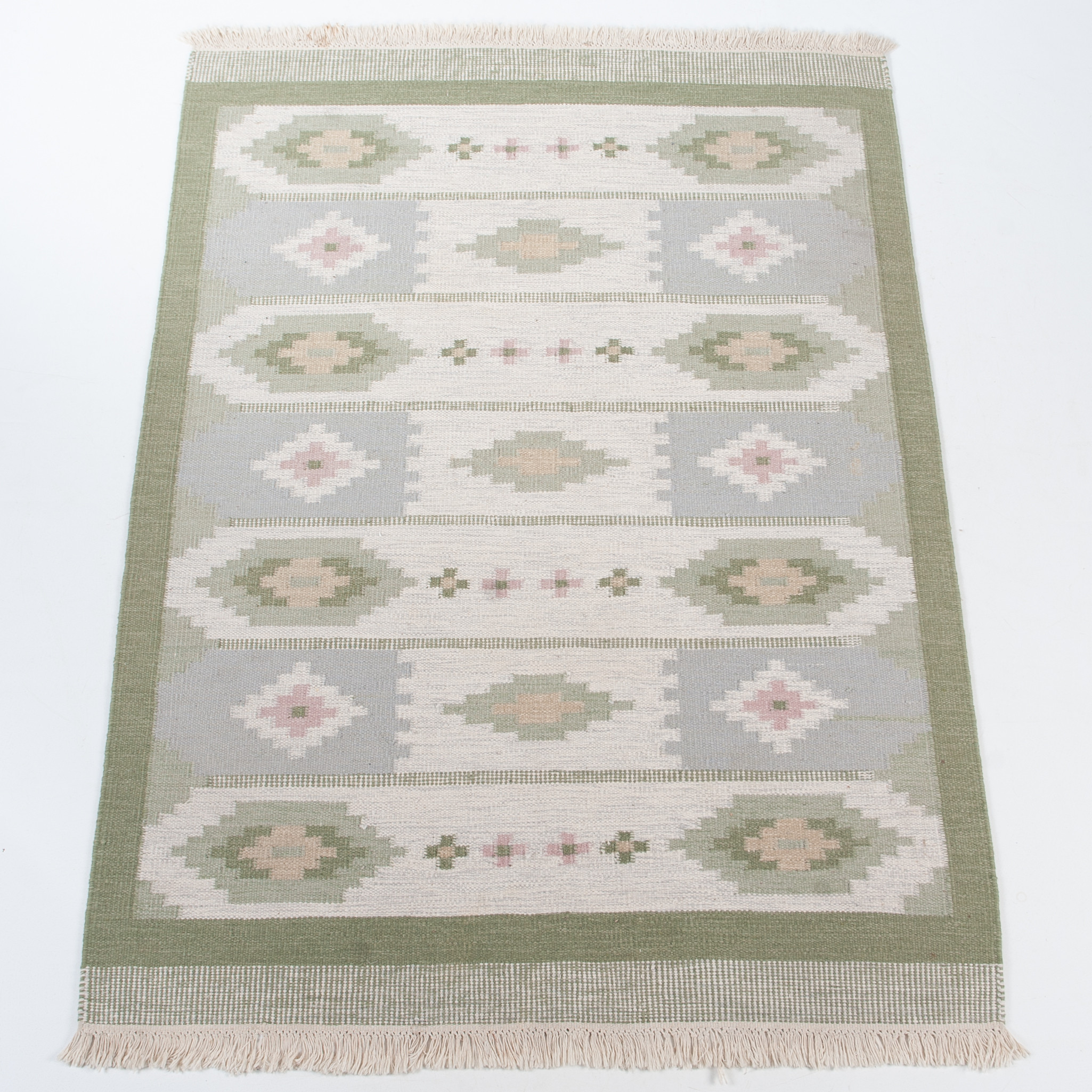 RÖLLAKANMATTA, handvävd, 1900-tal. 195x143.