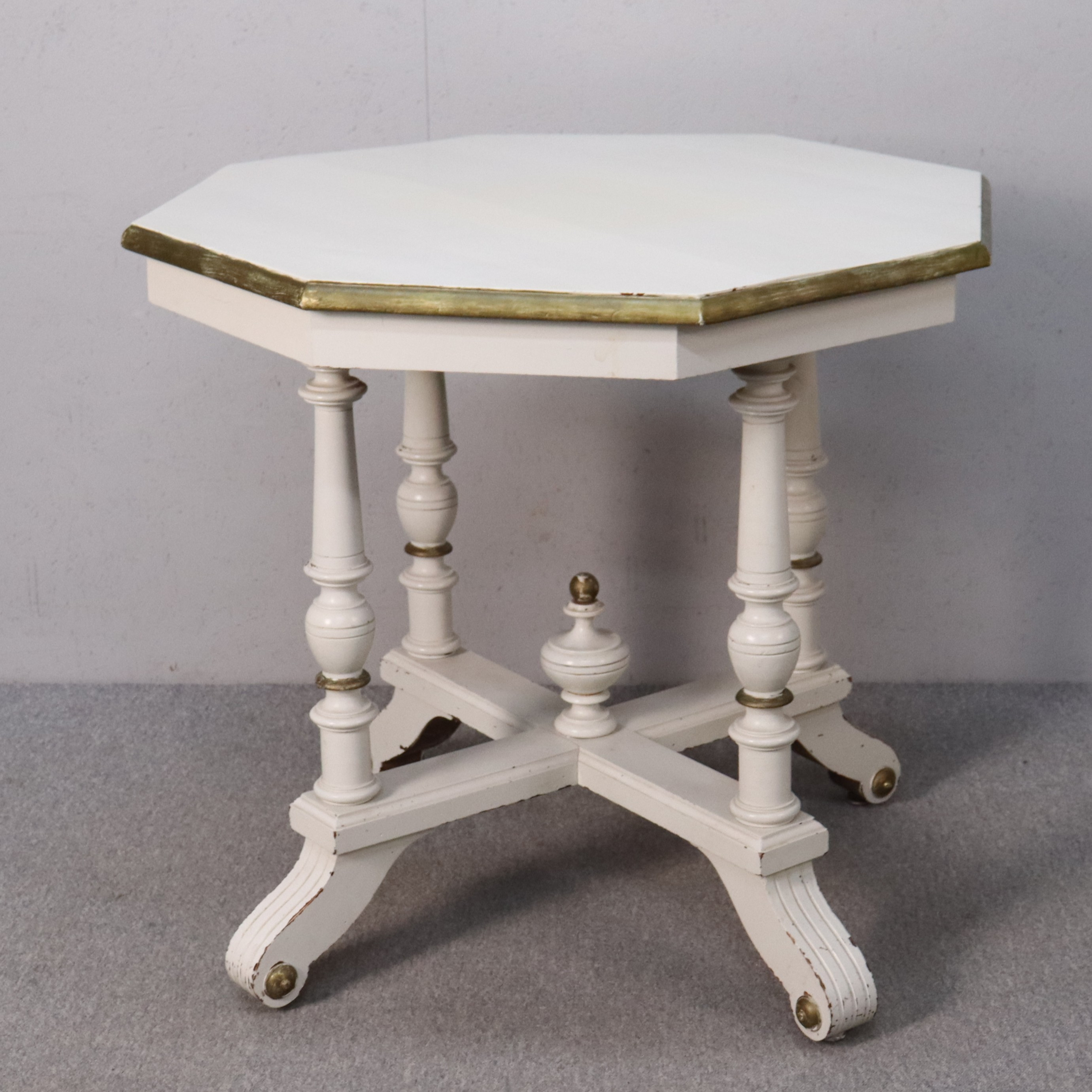 BORD, nyrenässans, omkring 1900.