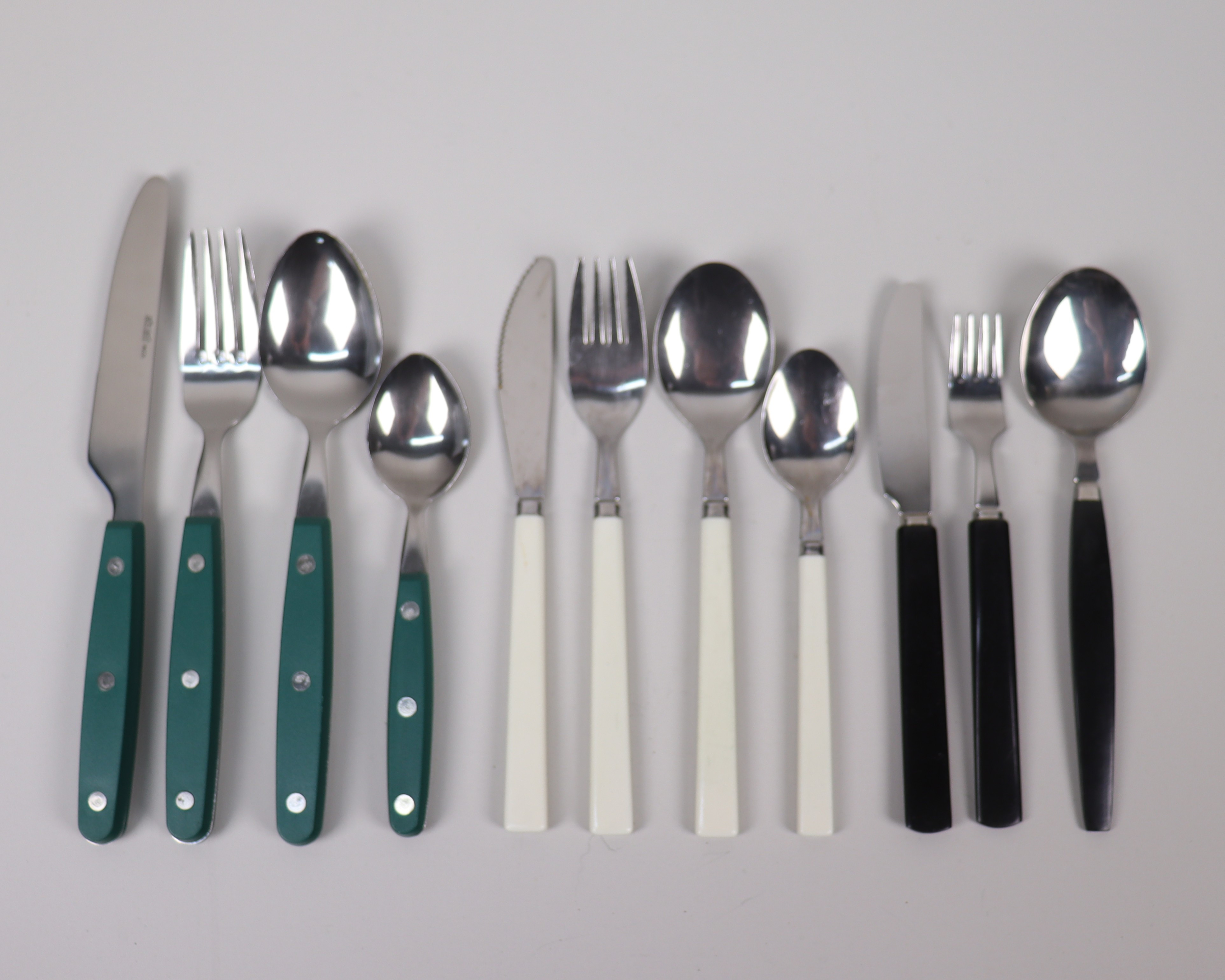 BESTICK, tre set, 63 delar.