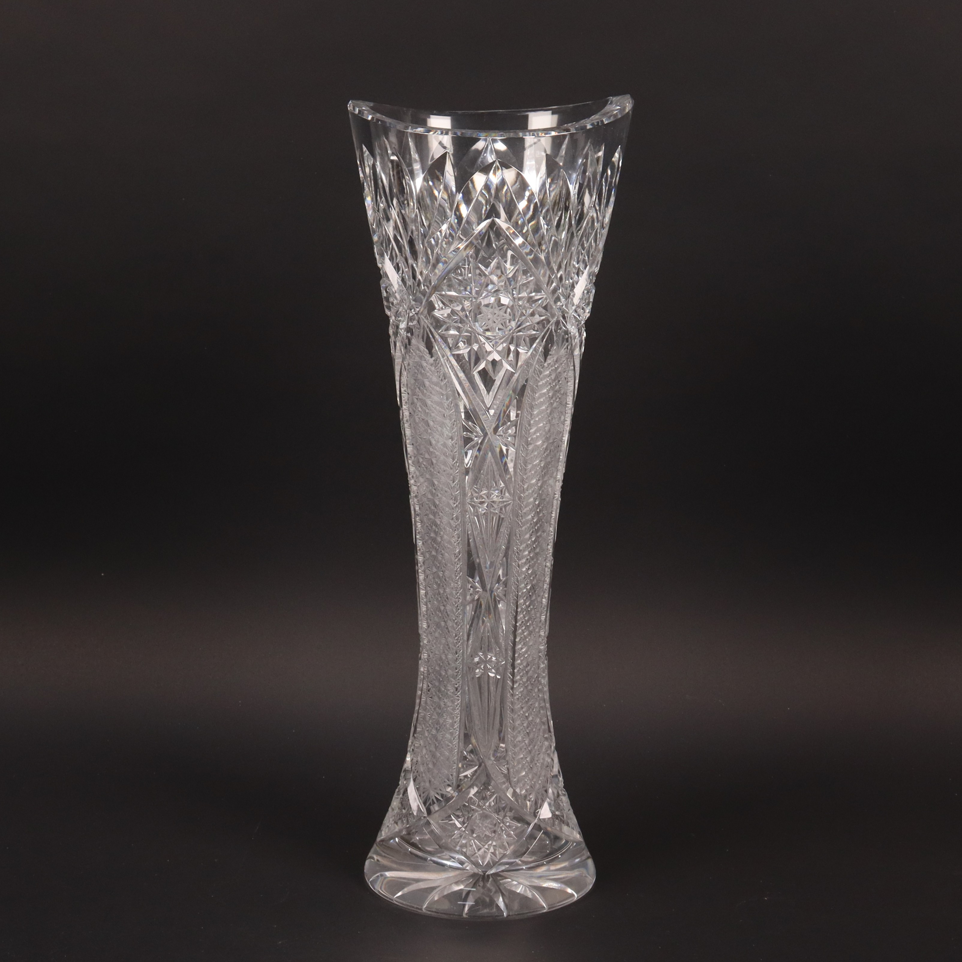 STOR VAS, bömisk kristall, slipad dekor.