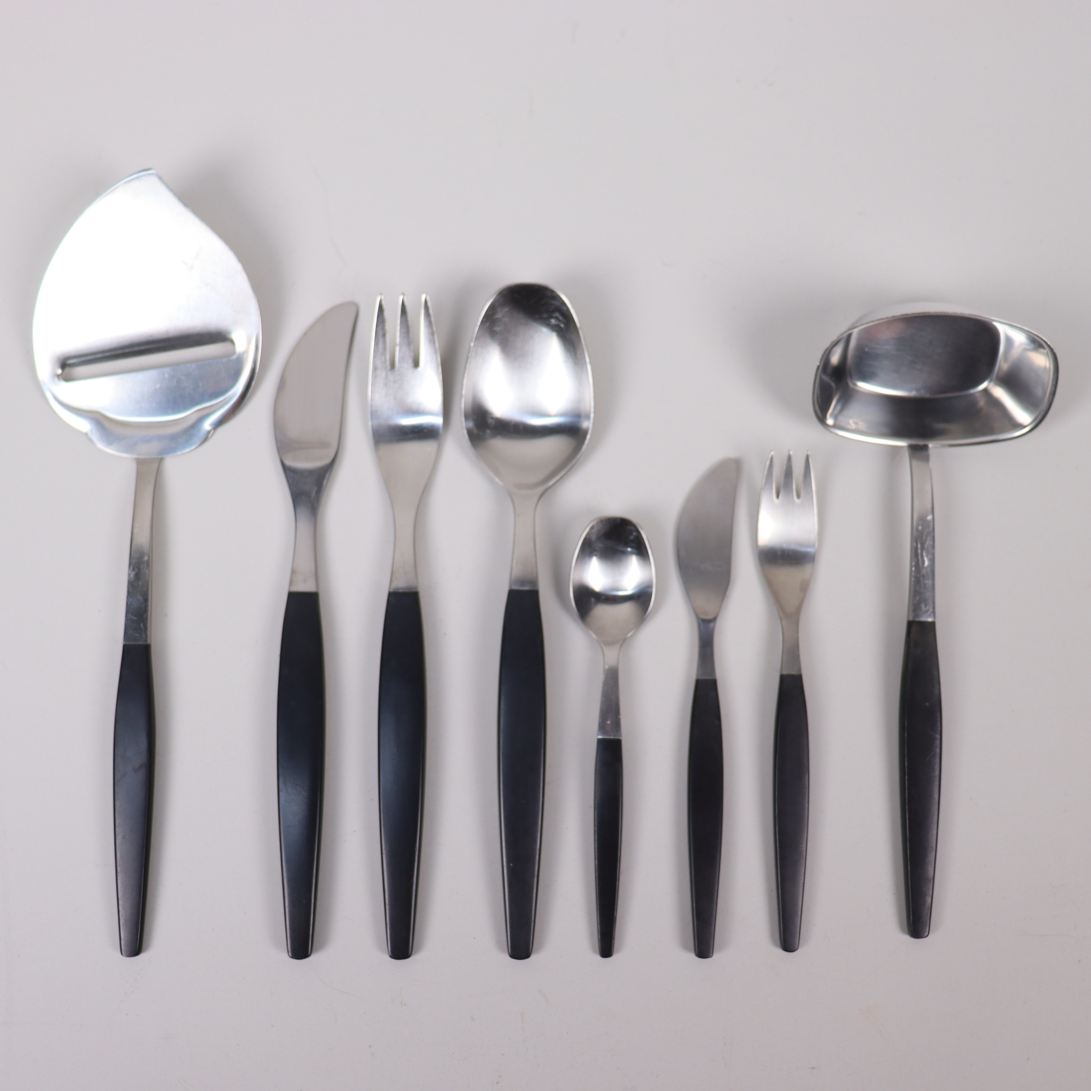 FOLKE ARSTRÖM. bestick, 52 delar, "Focus de luxe", rostfritt stål, Gense, 1900-talets andra hälft.