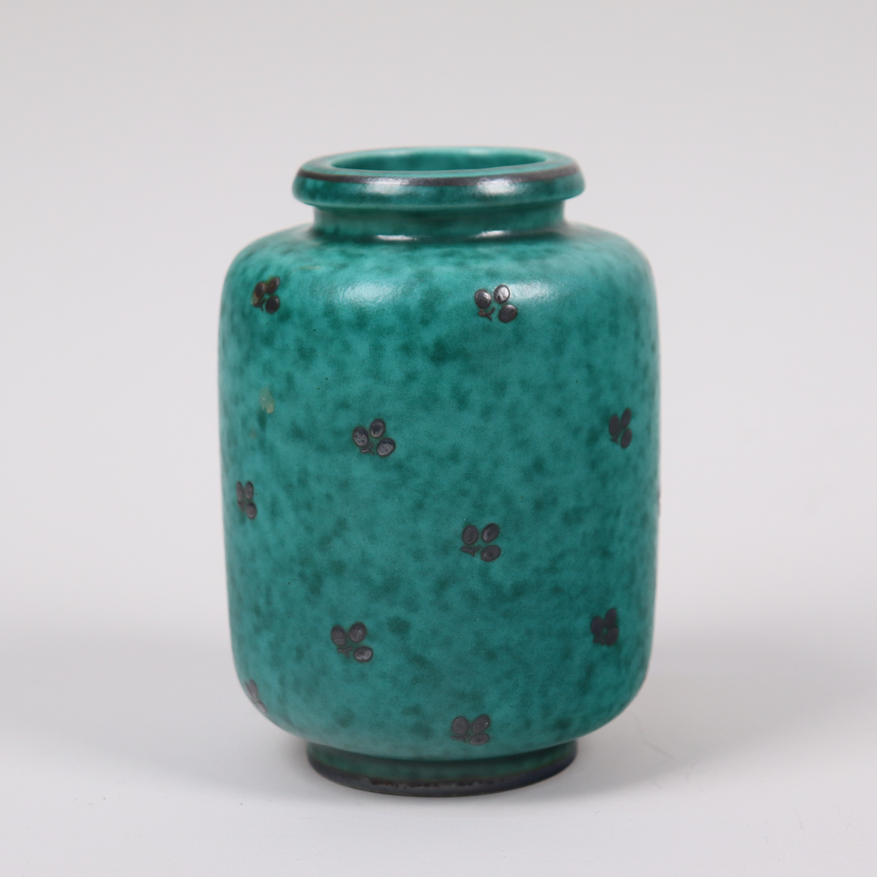 WILHELM KÅGE. "Argenta", Gustavsberg, vas i stengods.