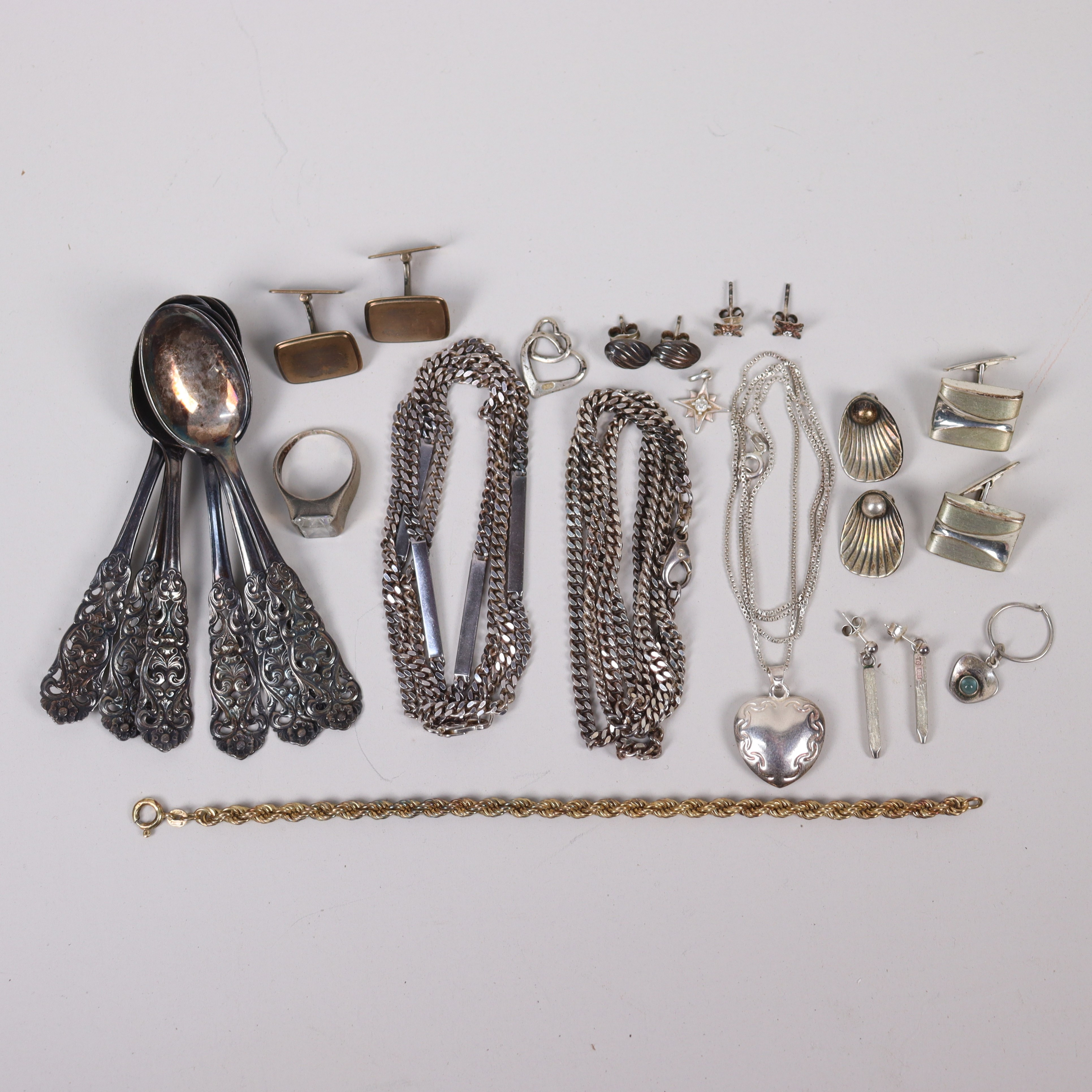 SILVER, smycken och skedar, halsband, örhängen, manschettknappar mm, totalt 152 gram.