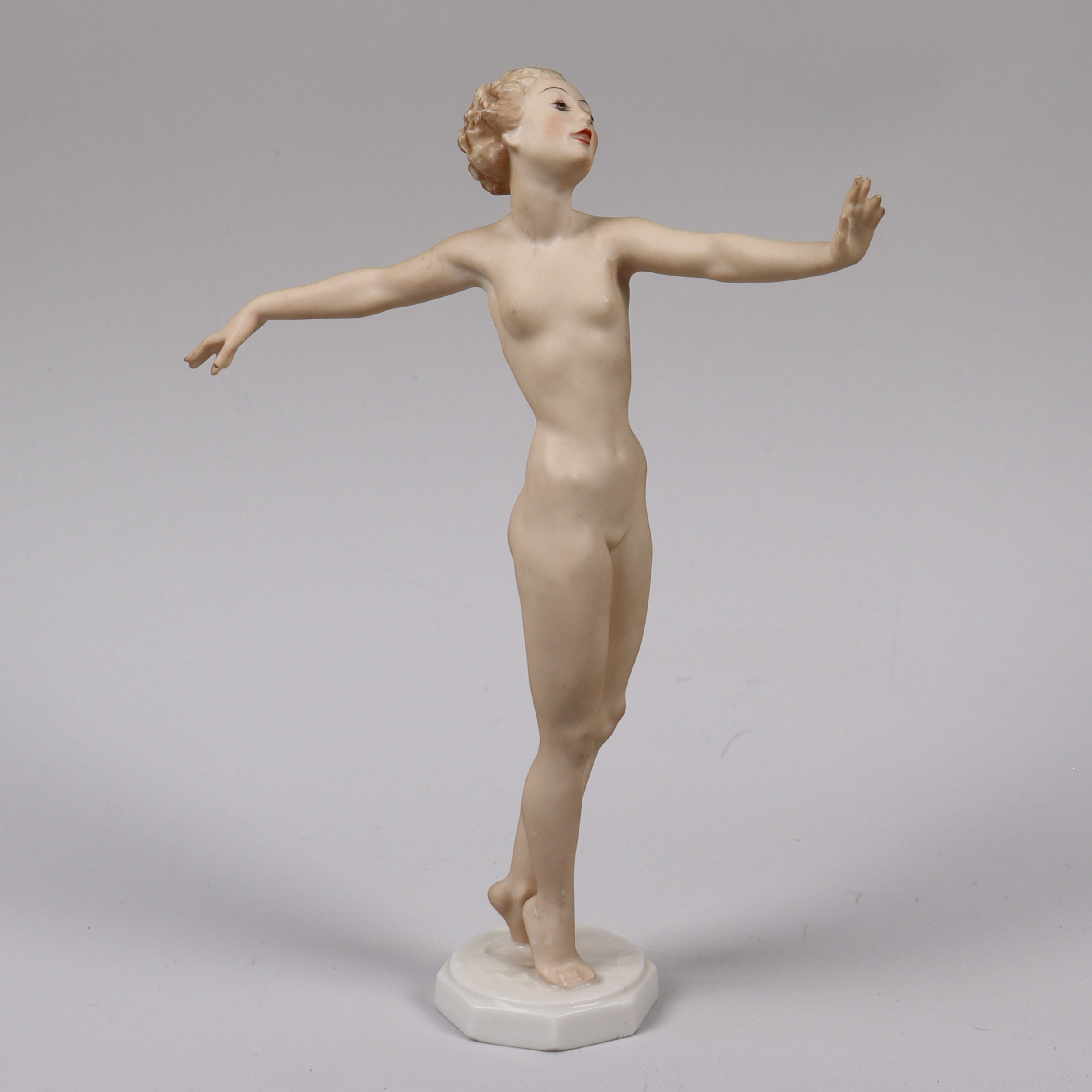 CARL WERNER. figurin, Hutschenreuther, Tyskland, kvinnomodell.