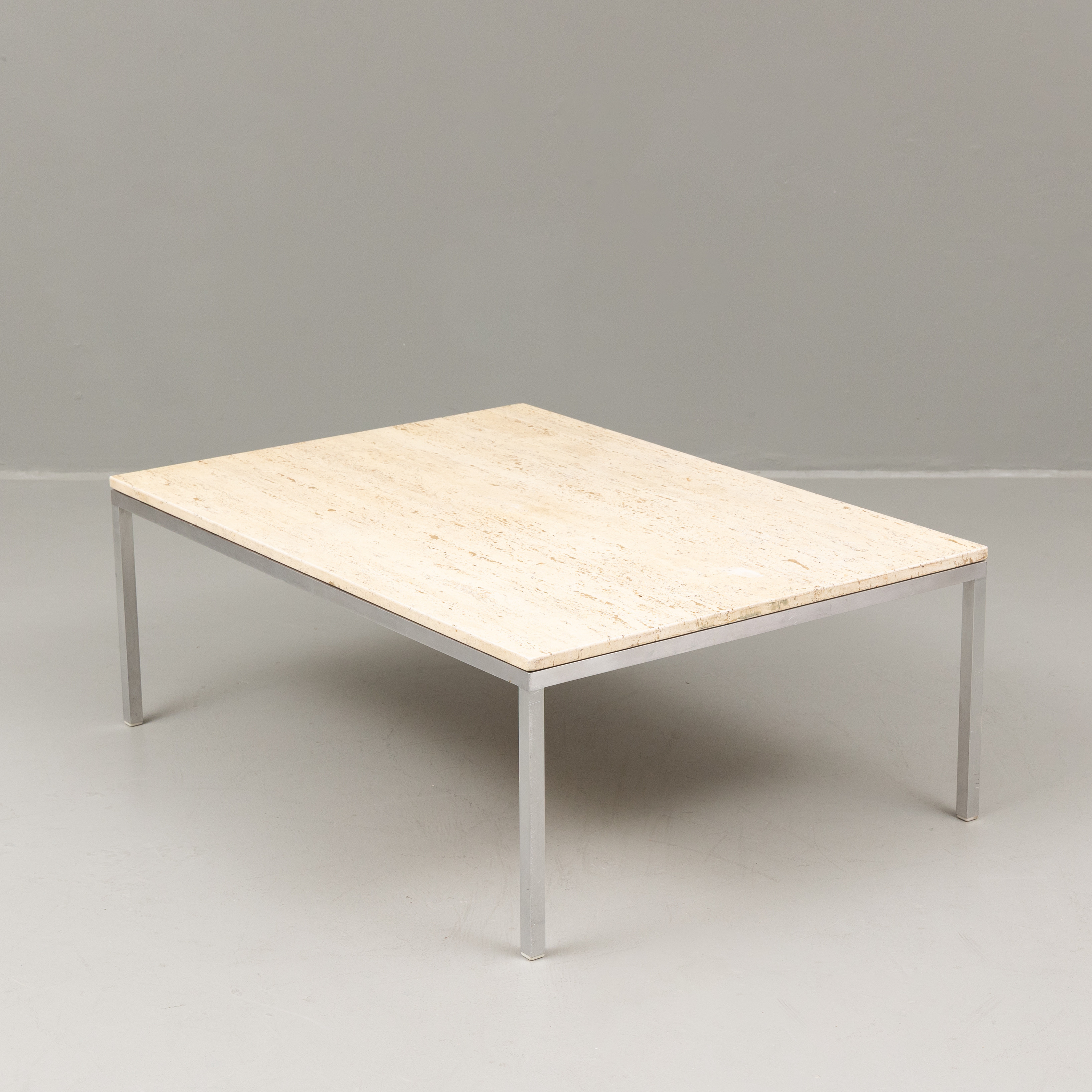 SOFFBORD, marmorskiva, 1900-talets andra hälft.