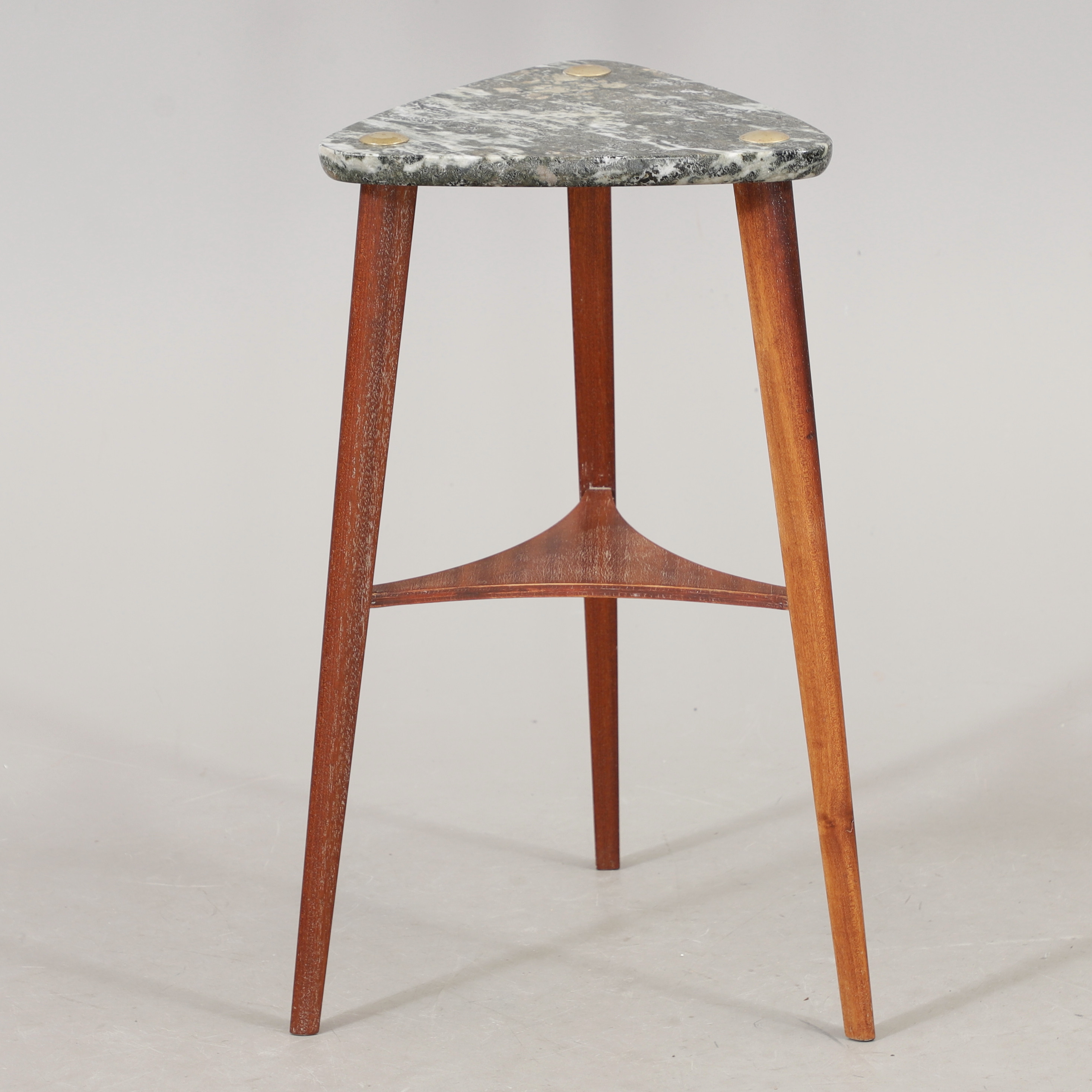 PIEDESTAL, teak/marmor, G&T, Hovmantorp, 1950/60-tal.