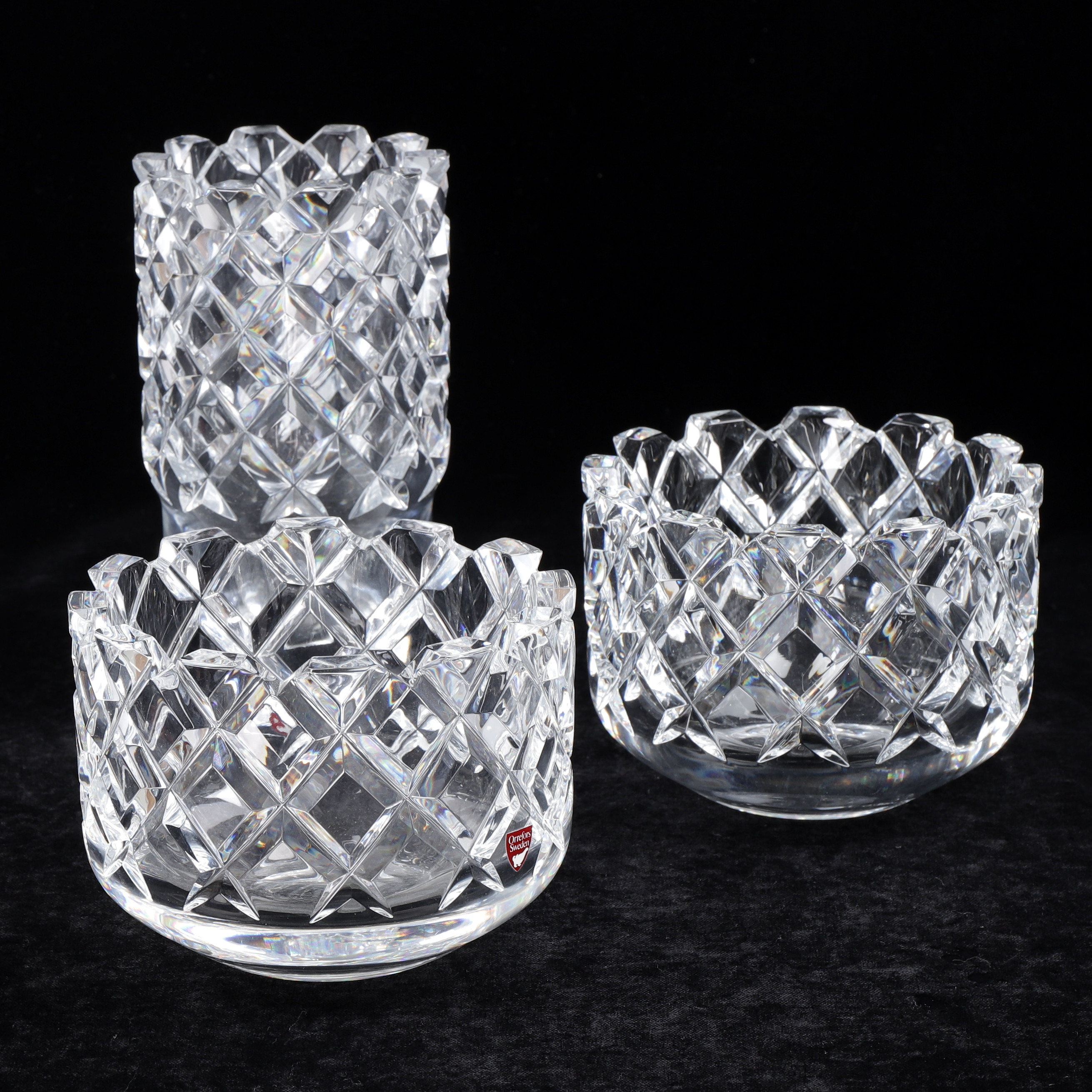 GUNNAR CYRÉN. "Sofiero", vas och skålar, 3 delar, glas, Orrefors, signerade.