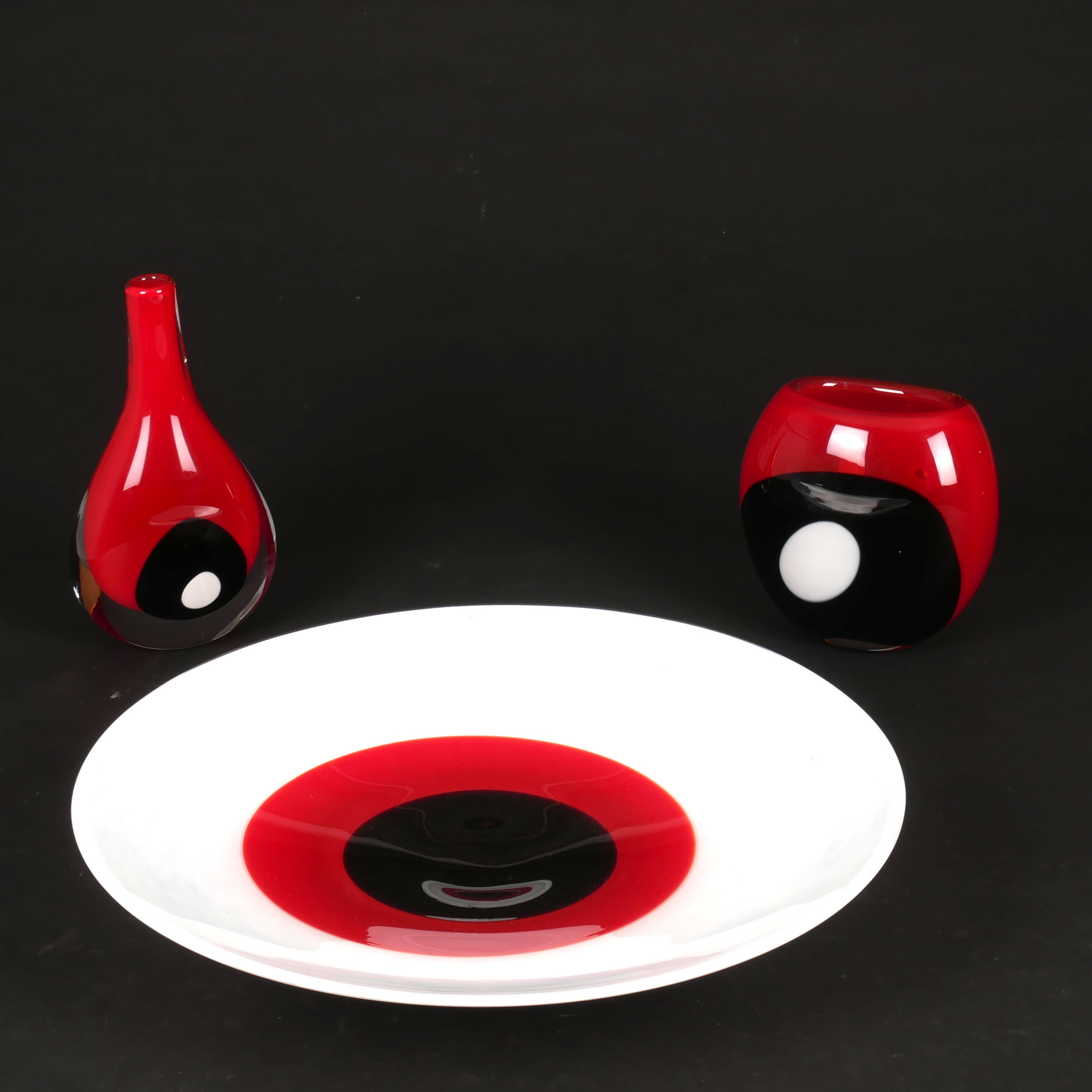 VASER OCH FAT, 3 st, konstglas, Målerås.