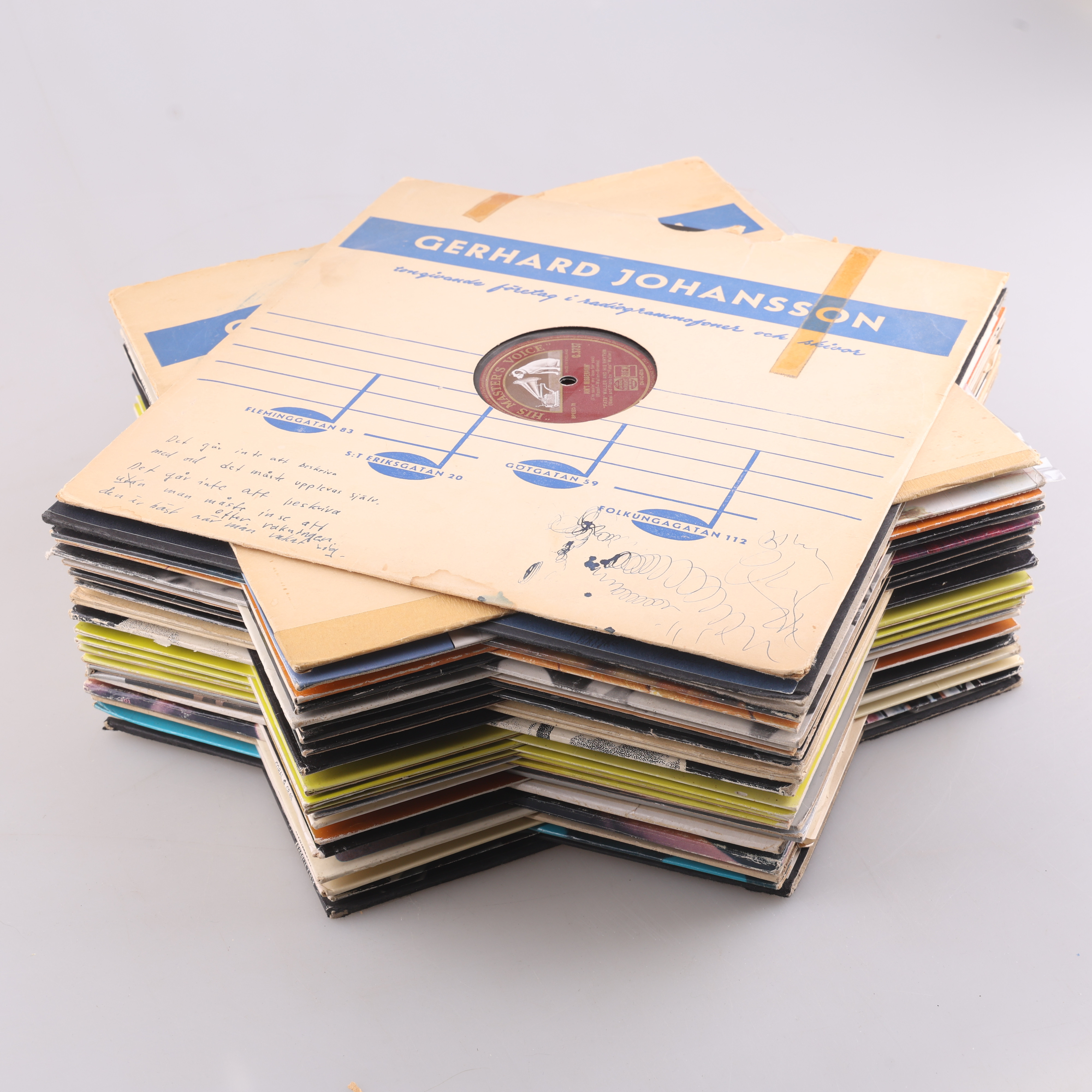 VINYLSSKIVOR 39 stycken, samt 2 stenkakor, jazz, blues m.m.