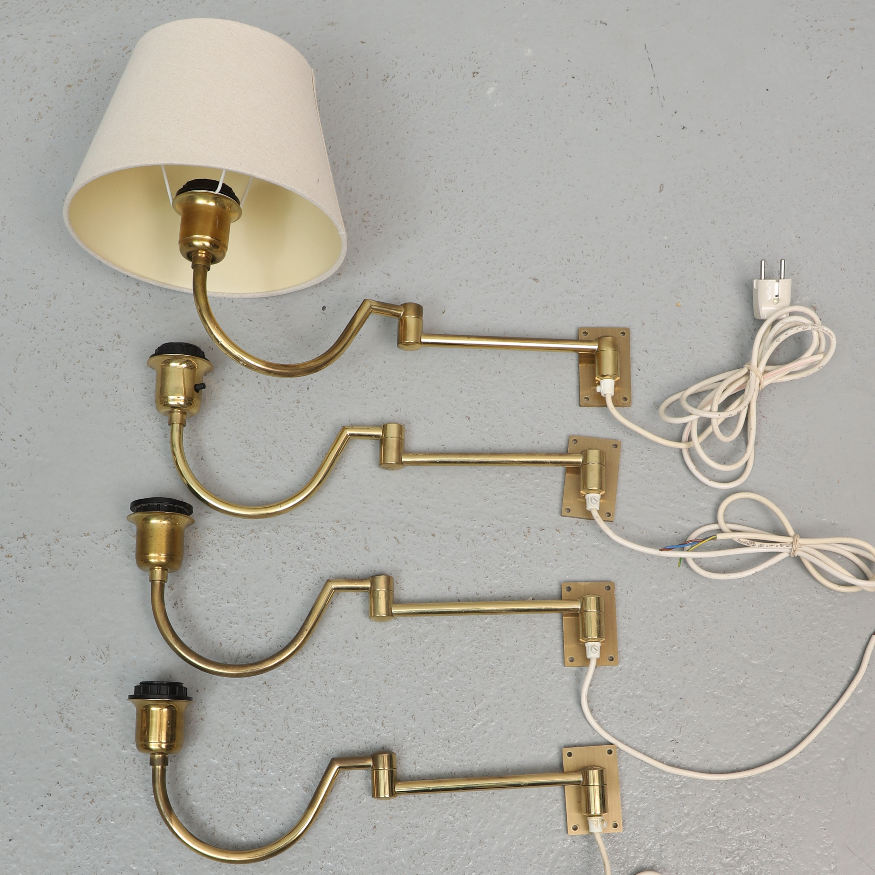 VÄGGLAMPOR, 4 st, mässing, EWÅ, 1900-talets senare hälft.