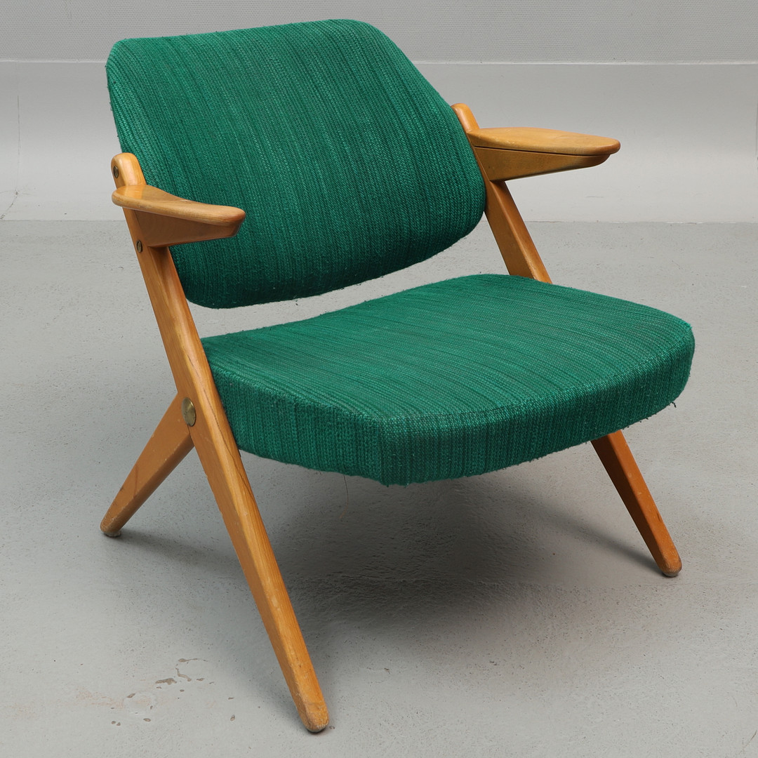 BENGT  RUDA. Fotölj grön ur Triva-serien, Nordiska Kompaniet 1950-tal.