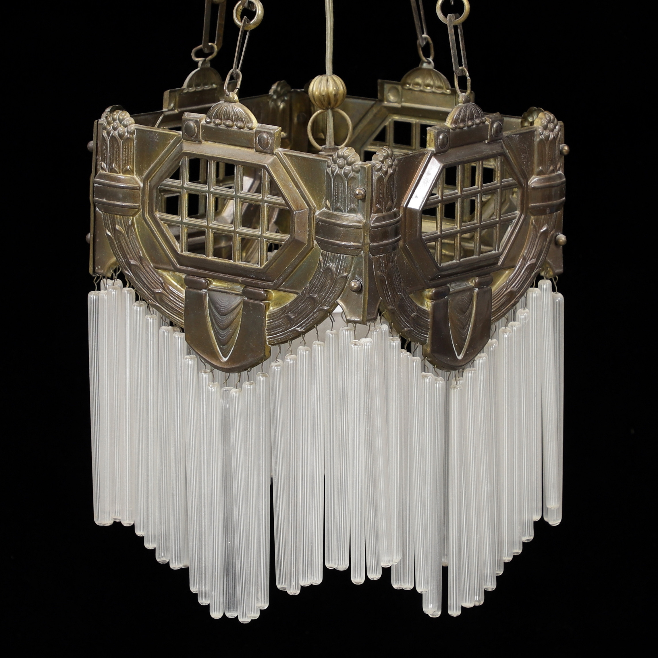 TAKLAMPA, metall/glas, jugend, 1900-talets början.