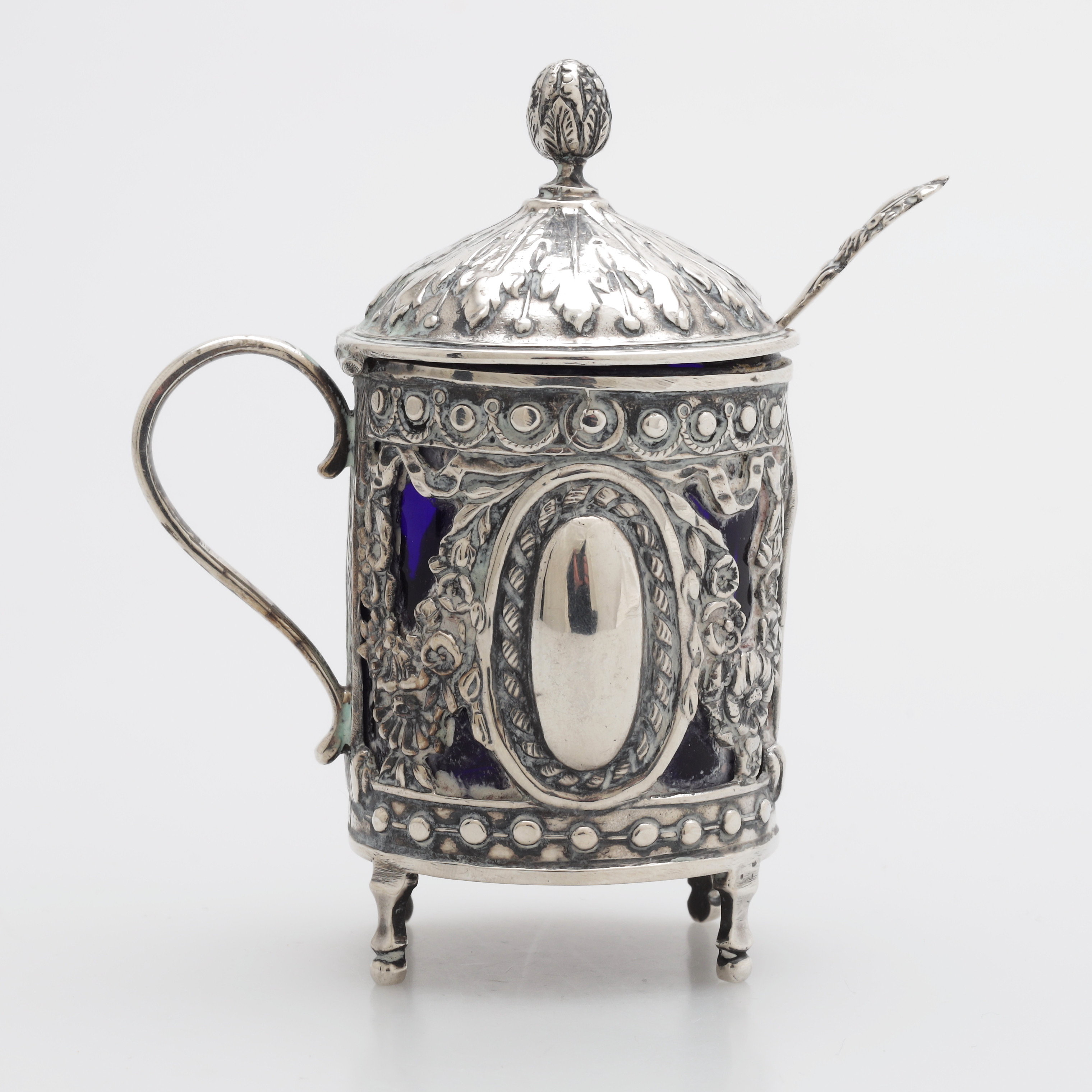 SENAPSSKÅL MED SKED, silver, totalvikt 168 gram.