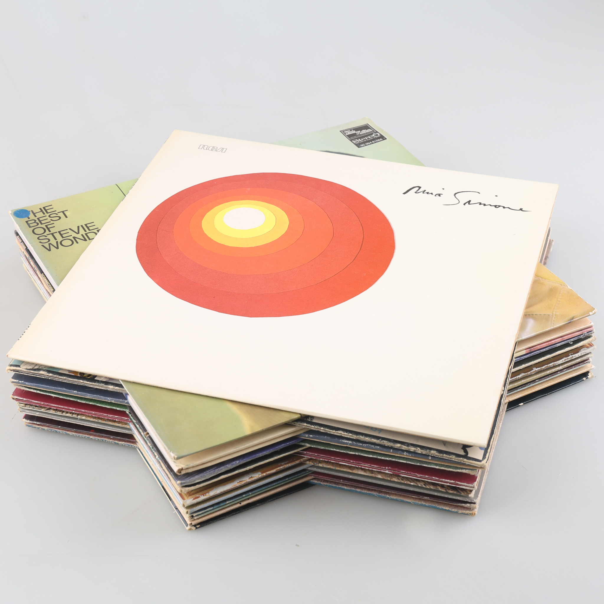 VINYLSKIVOR, 18 stycken, blandade artister, bl.a Beastie boys, Led Zeppelin.