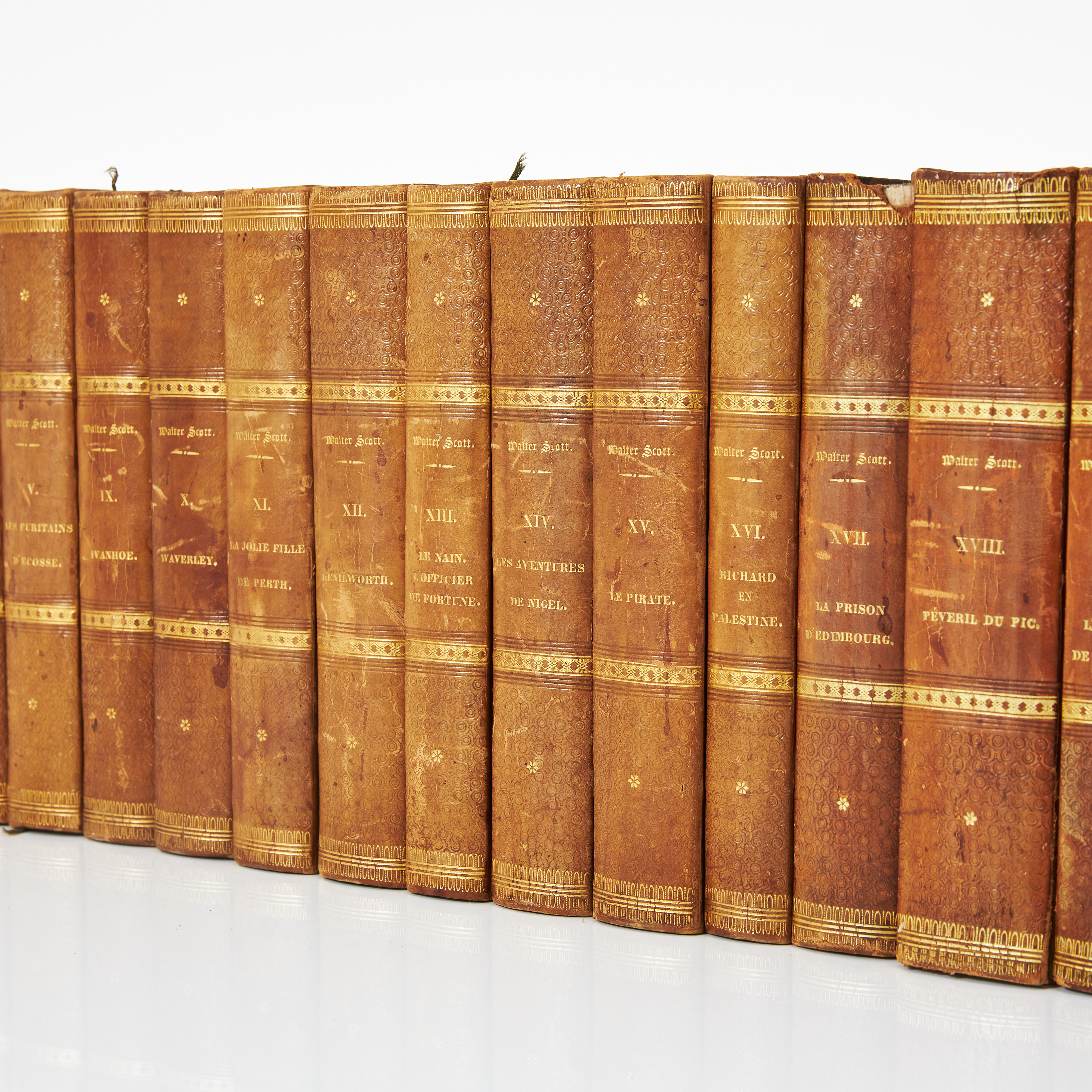 WALTER SCOTT, SAMLING BERÄTTELSER, PROVENIENS CRONSTEDT, 1830-1836, 21 VOLYMER.