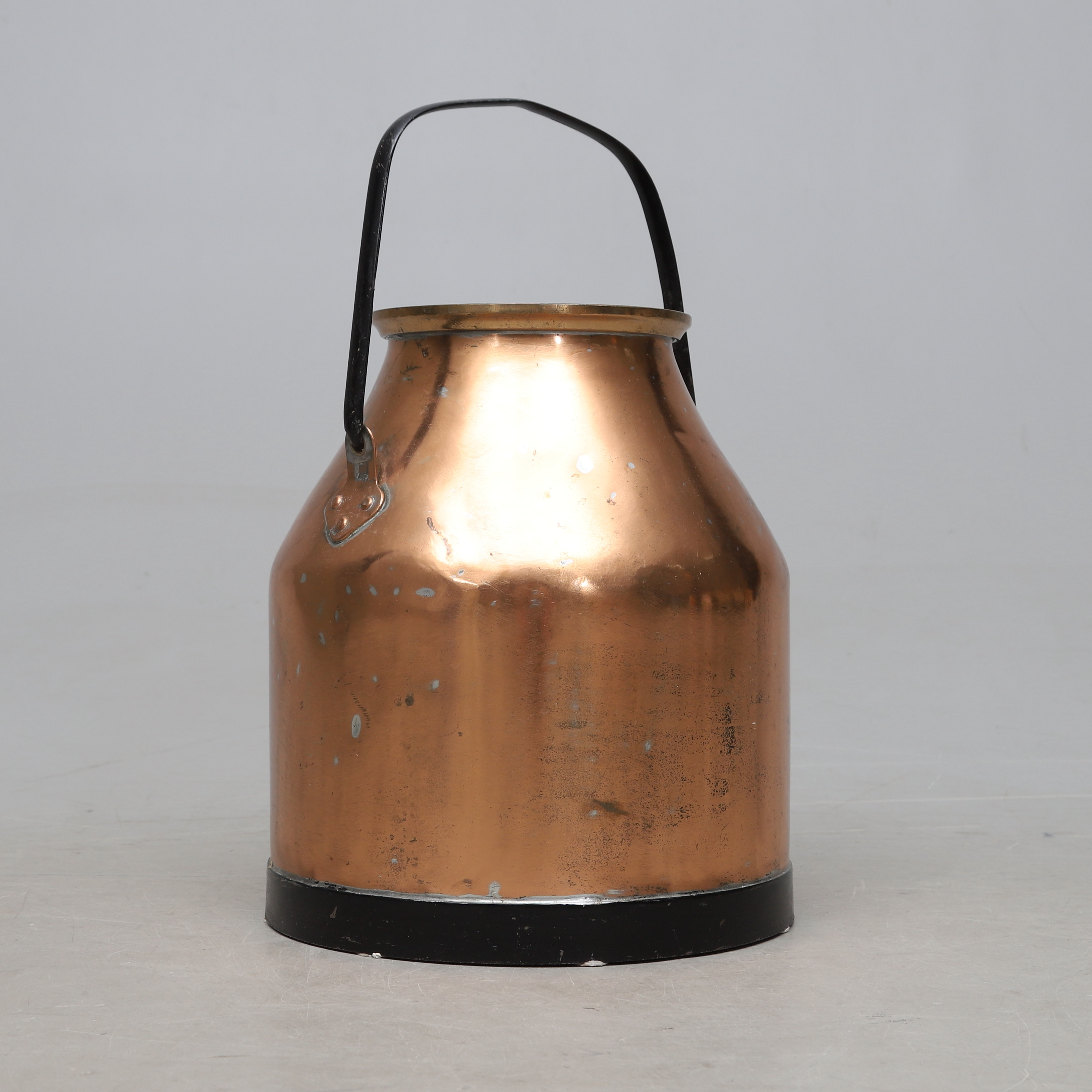 MJÖLKKANNA, koppar, tidigt 1900-tal.